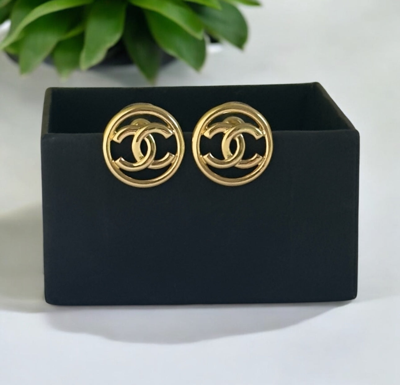 On Hold for Heather Authentic Chanel Strass CC Round w/ Crystal Stars Pre-Owned - My Mama Found What My Mama Found What