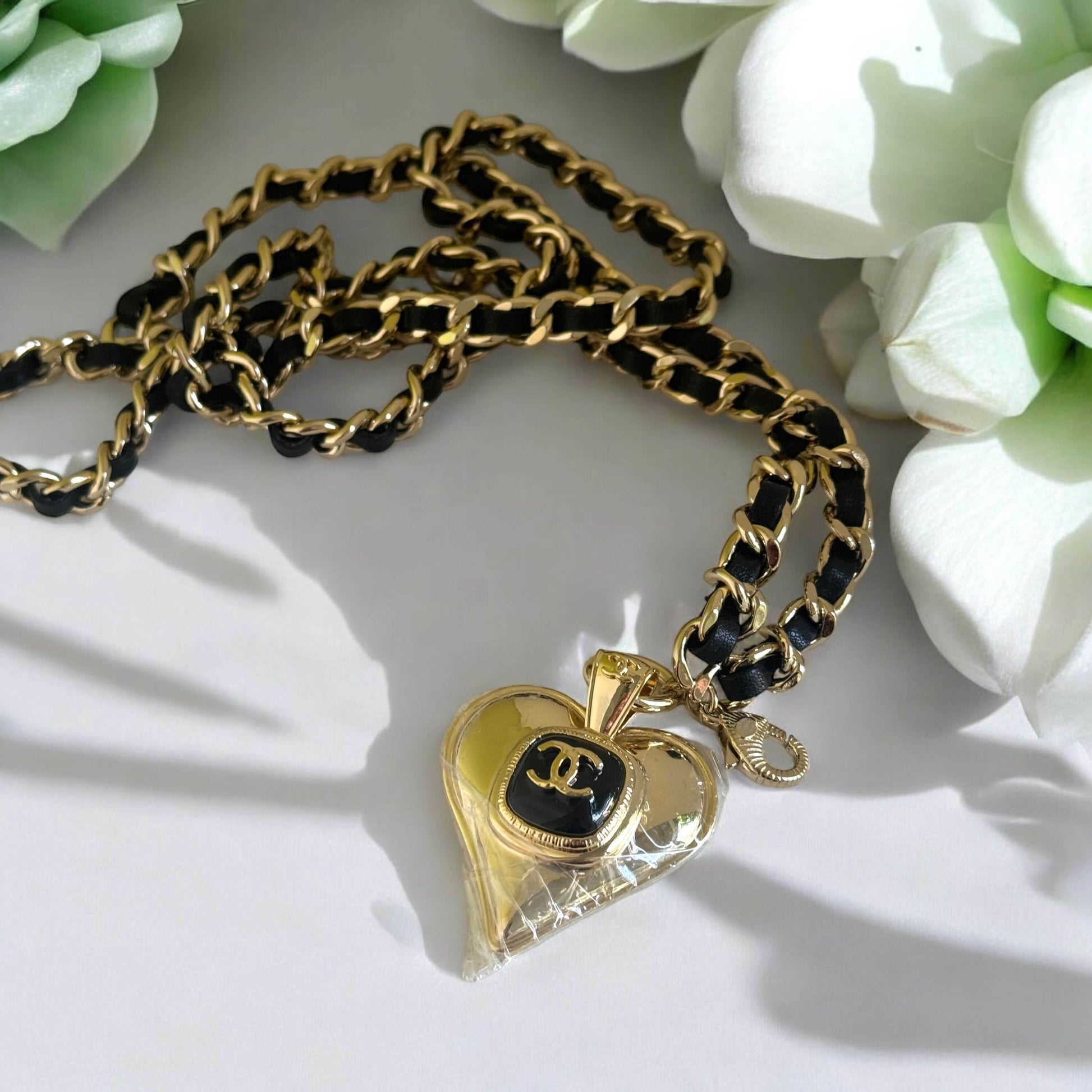 Authentic Chanel Gold Chain Black Leather Heart CC Belt Pre-Owned - My Mama Found What