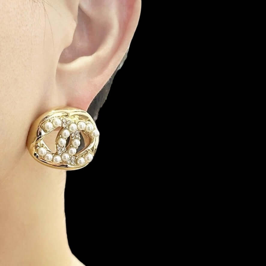 Pre-Owned Chanel CC Bright Gold Chunky w/ Pearls & Crystal Accents - My Mama Found What