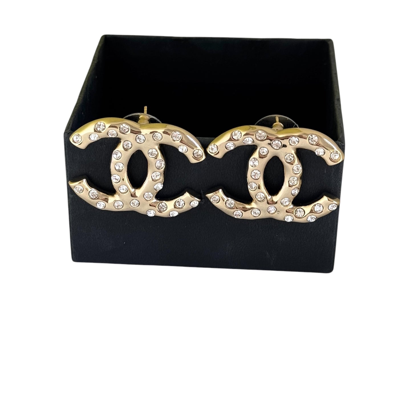 CHANEL CC Gold Bigger Pre-Owned Earrings S24 Italy - My Mama Found What