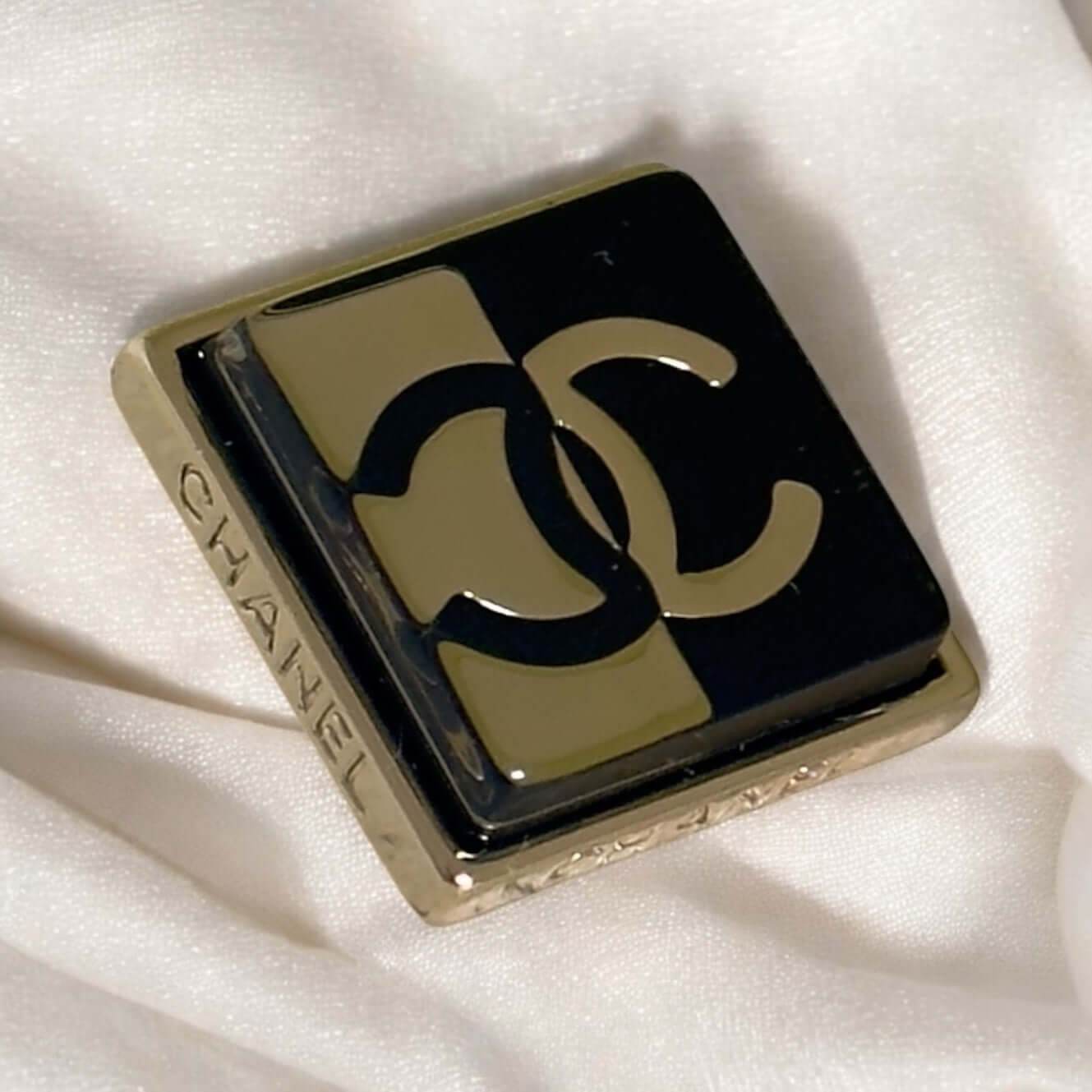CHANEL CC/MARK Gold/Black Square Earrings Pre-Owned - My Mama Found What