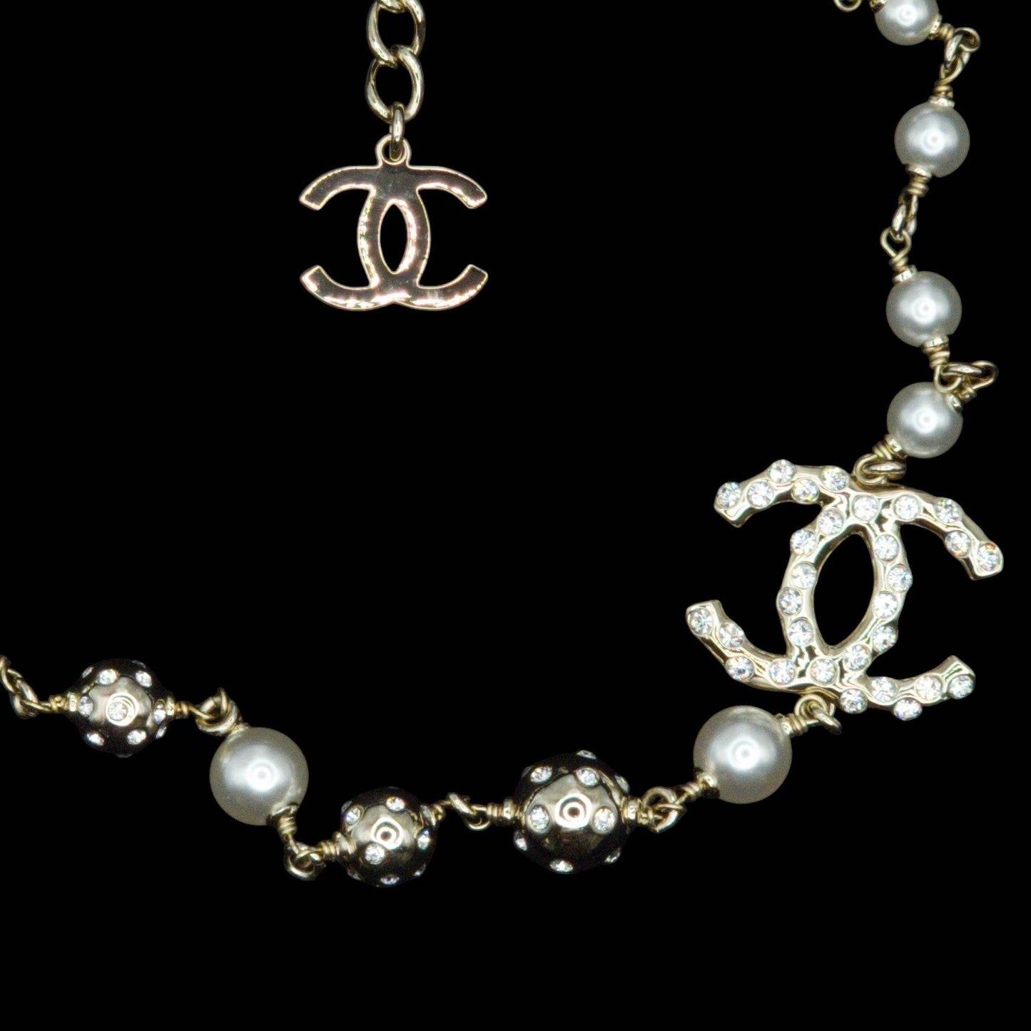 CHANEL Gold CC Crystals/Pearls Metal Link Necklace Pre-Owned - My Mama Found What