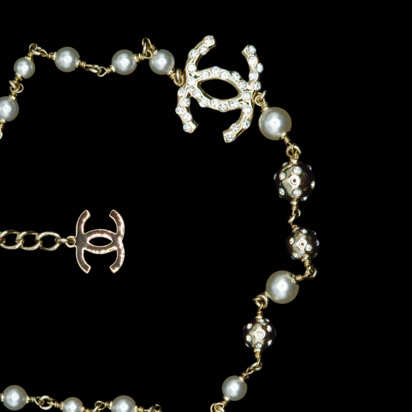 CHANEL Gold CC Crystals/Pearls Metal Link Necklace Pre-Owned - My Mama Found What