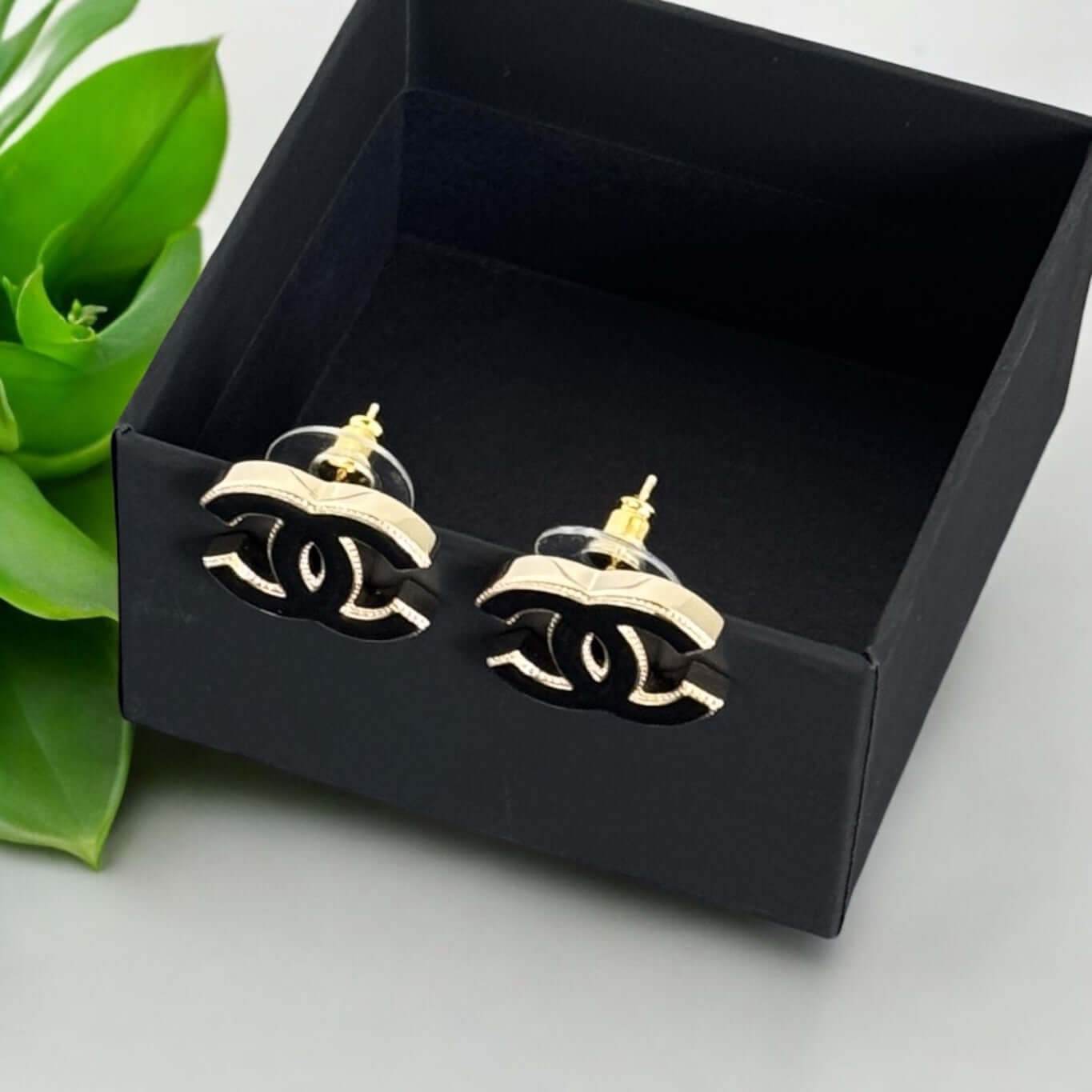 CHANEL Gold CC w/ Black Enamel Pre-Owned 22 Earrings - My Mama Found What