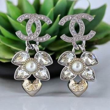 CHANEL Gold CC with Silver Dangle Pre-Owned Earrings S 24 - My Mama Found What