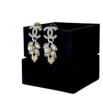 CHANEL Gold CC with Silver Dangle Pre-Owned Earrings S 24 - My Mama Found What
