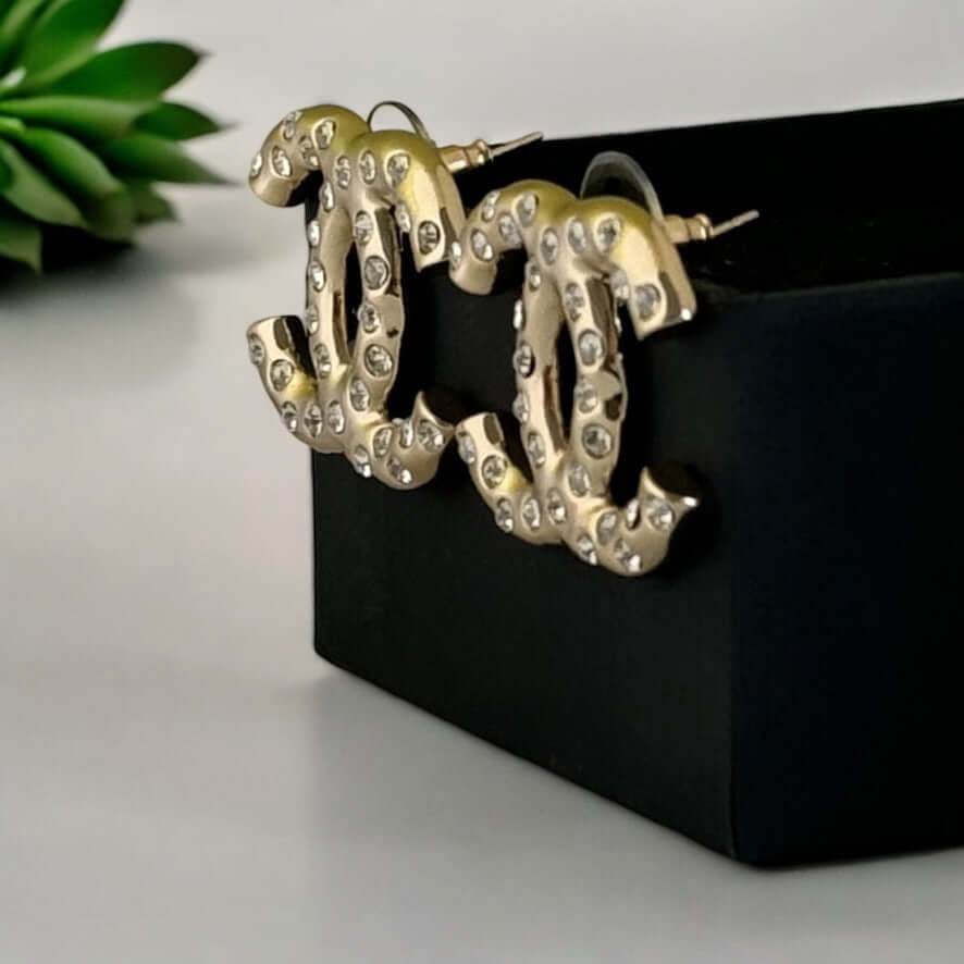 Chanel Gold CC crystals Pre-Owned - My Mama Found What