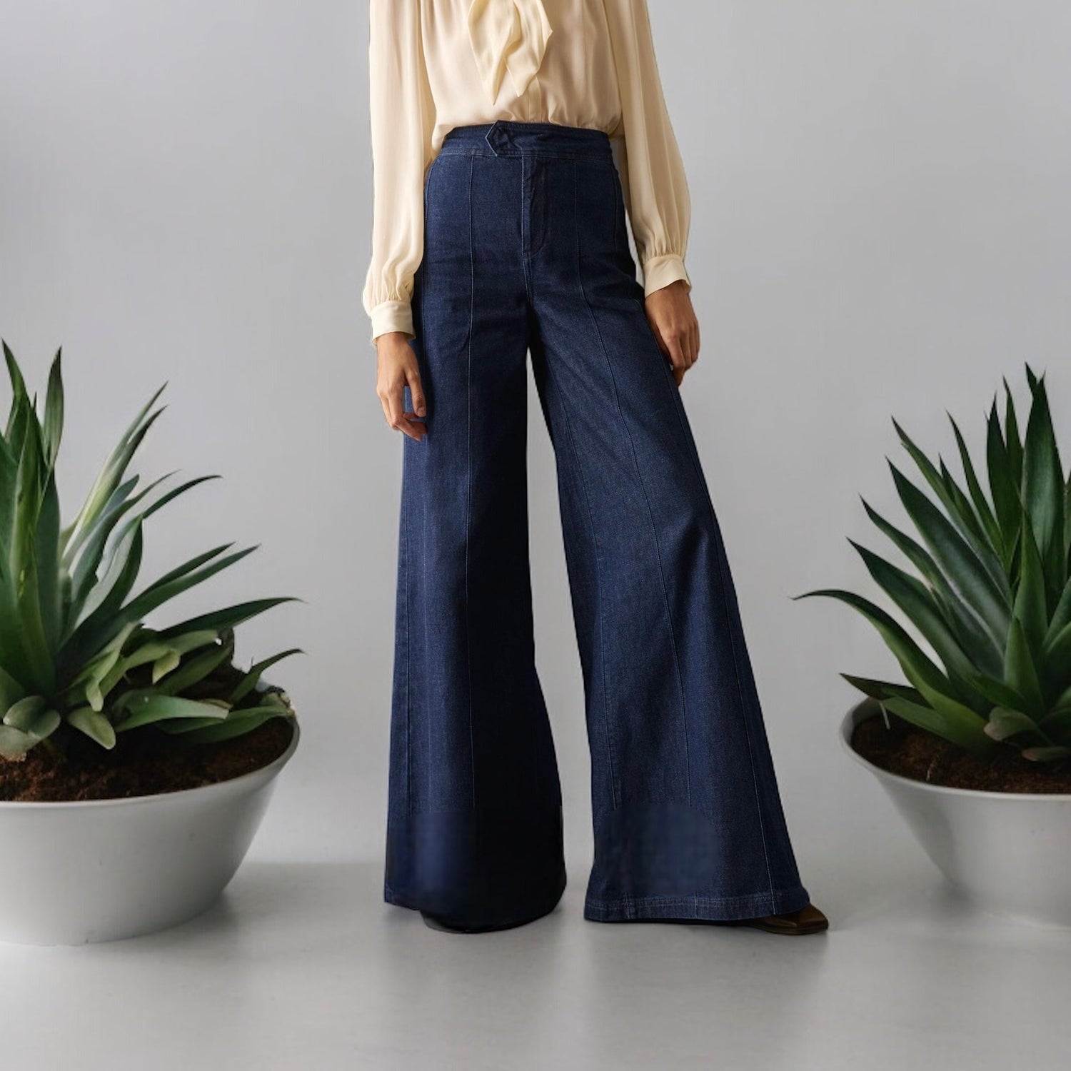 Women's ClothingVarious collection of Women's Clothing . From Vintage to Lightly Pre-Owned to Brand New with Tags. Each Listing will list which is which. Feel free to message us if you are looking for something in particular. You never know we may have it