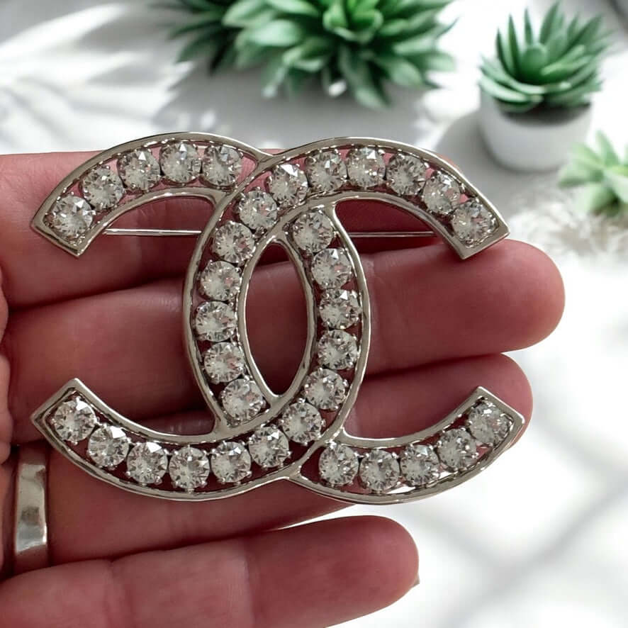 Chanel CC Silver Bigger Brooch Pre-Owned