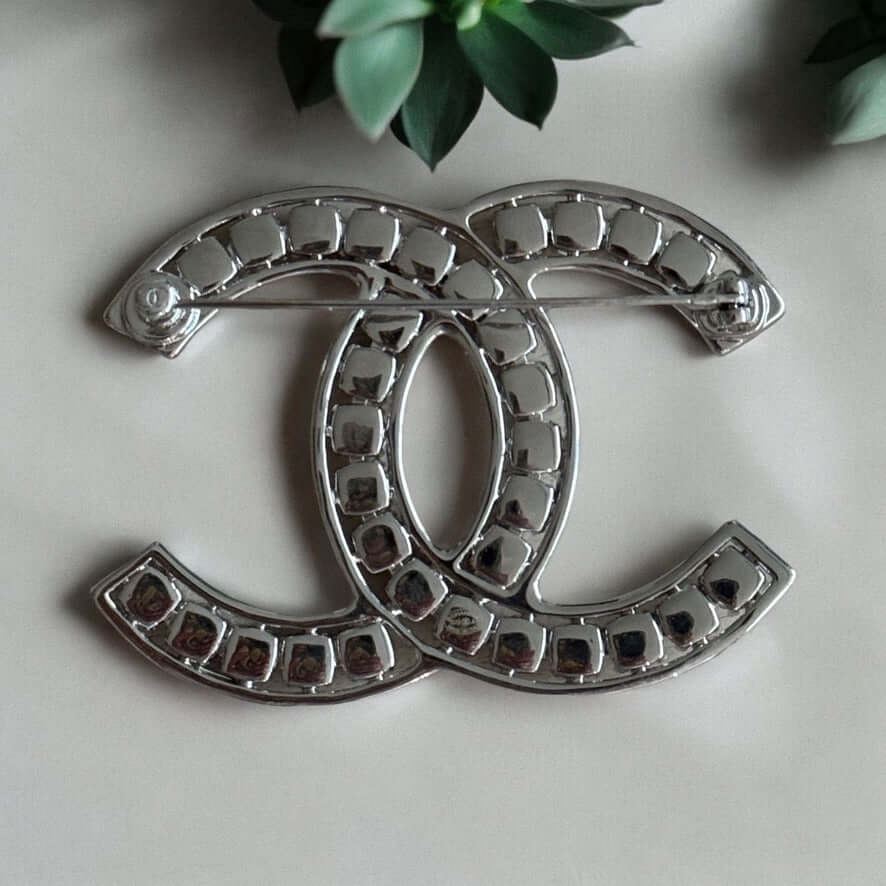 Chanel CC Silver Bigger Brooch Pre-Owned