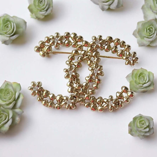 Authentic Chanel Gold CC Floral w/ mini Crystals Brooch Pin Pre-Owned