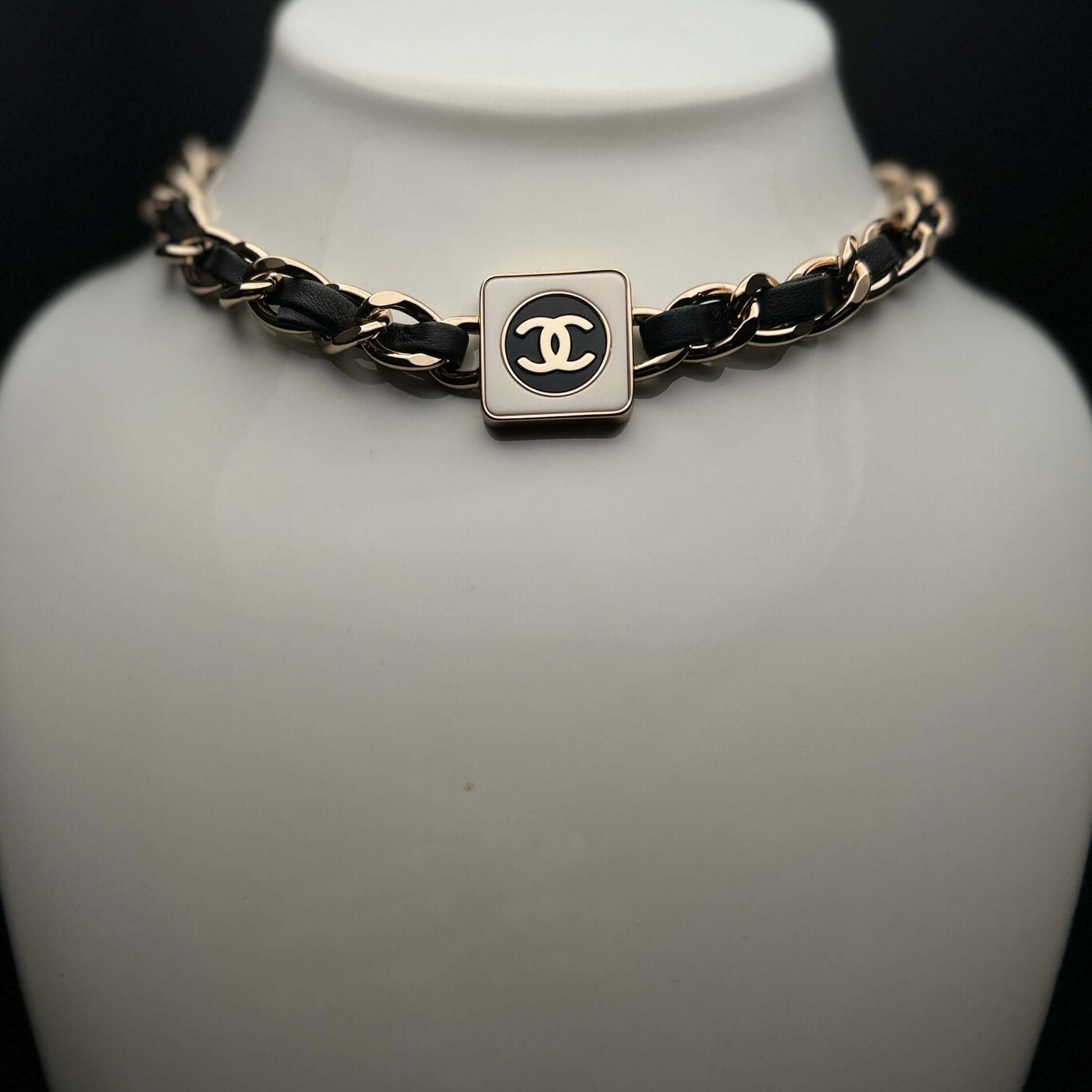 Authentic Chanel CC Gold Chain w/ Leather Choker Pre-Owned - My Mama Found What  