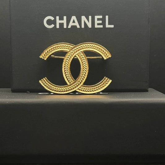 Authentic Chanel CC Textured Gold Brooch Pre-Owned - My Mama Found What 