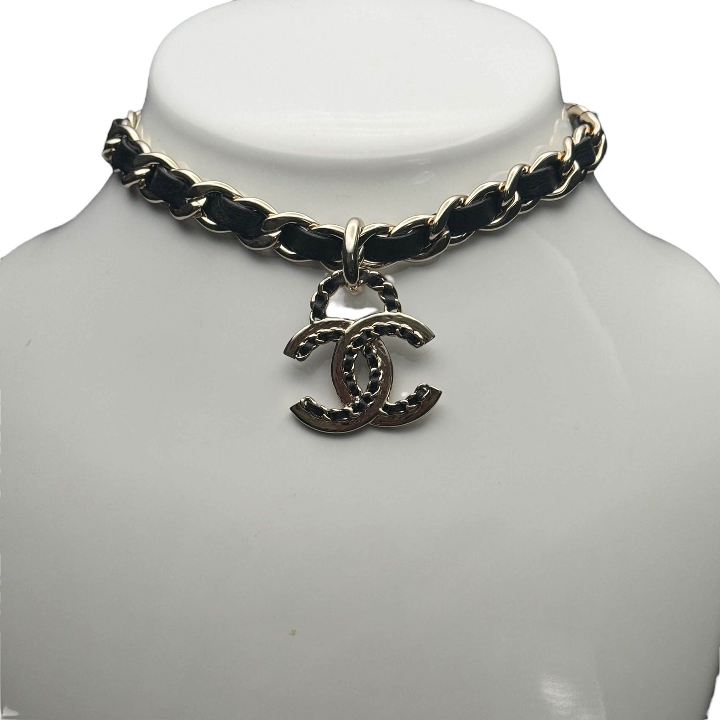 Authentic Chanel Gold CC Chain Leather Choker Pre-Owned - My Mama Found What 