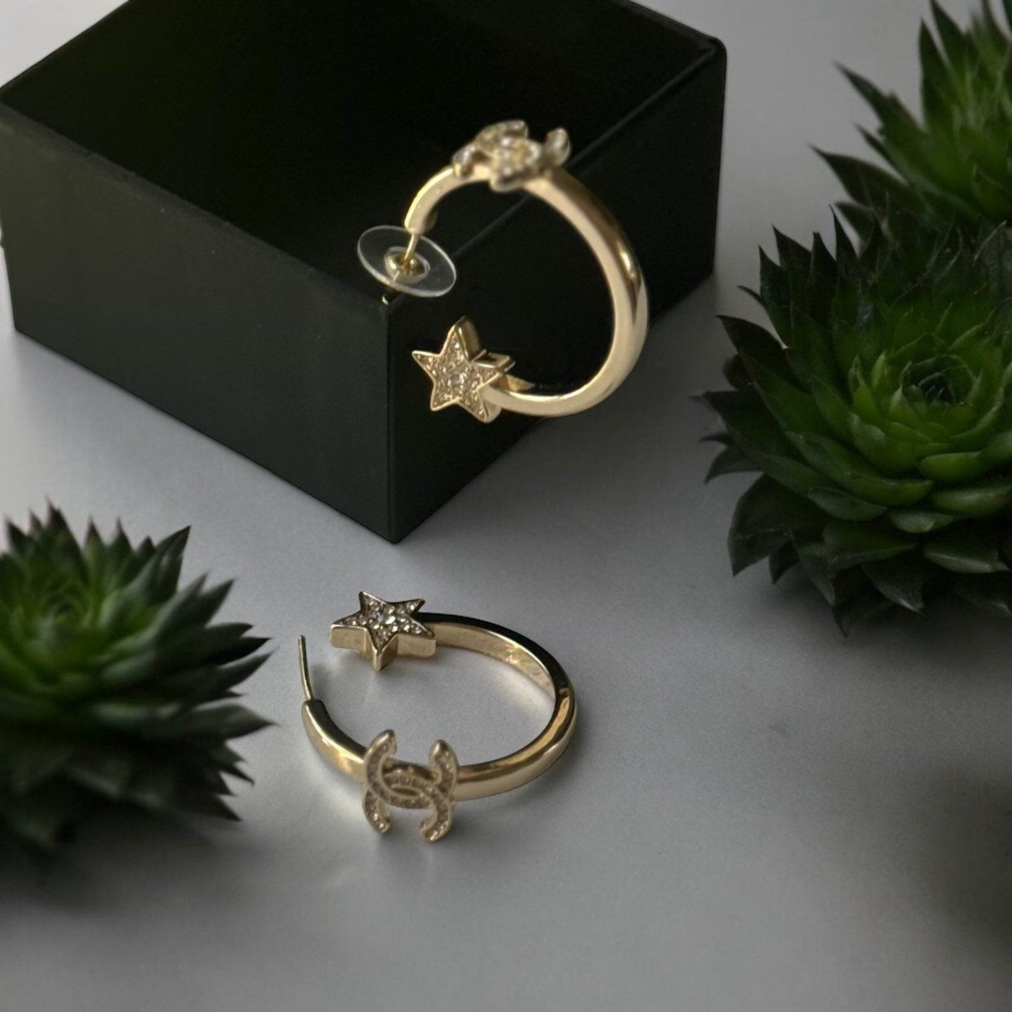 Authentic Chanel Gold CC Hoops w/ Star 23 Pre-Owned - My Mama Found What  My Mama Found What 