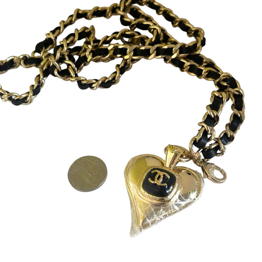 Authentic Chanel Gold Chain Black Leather Heart CC Belt Pre-Owned - My Mama Found What 