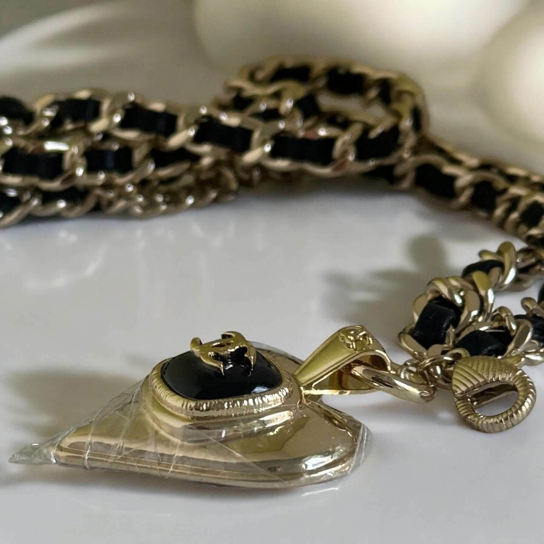 Authentic Chanel Gold Chain Black Leather Heart CC Belt Pre-Owned - My Mama Found What 