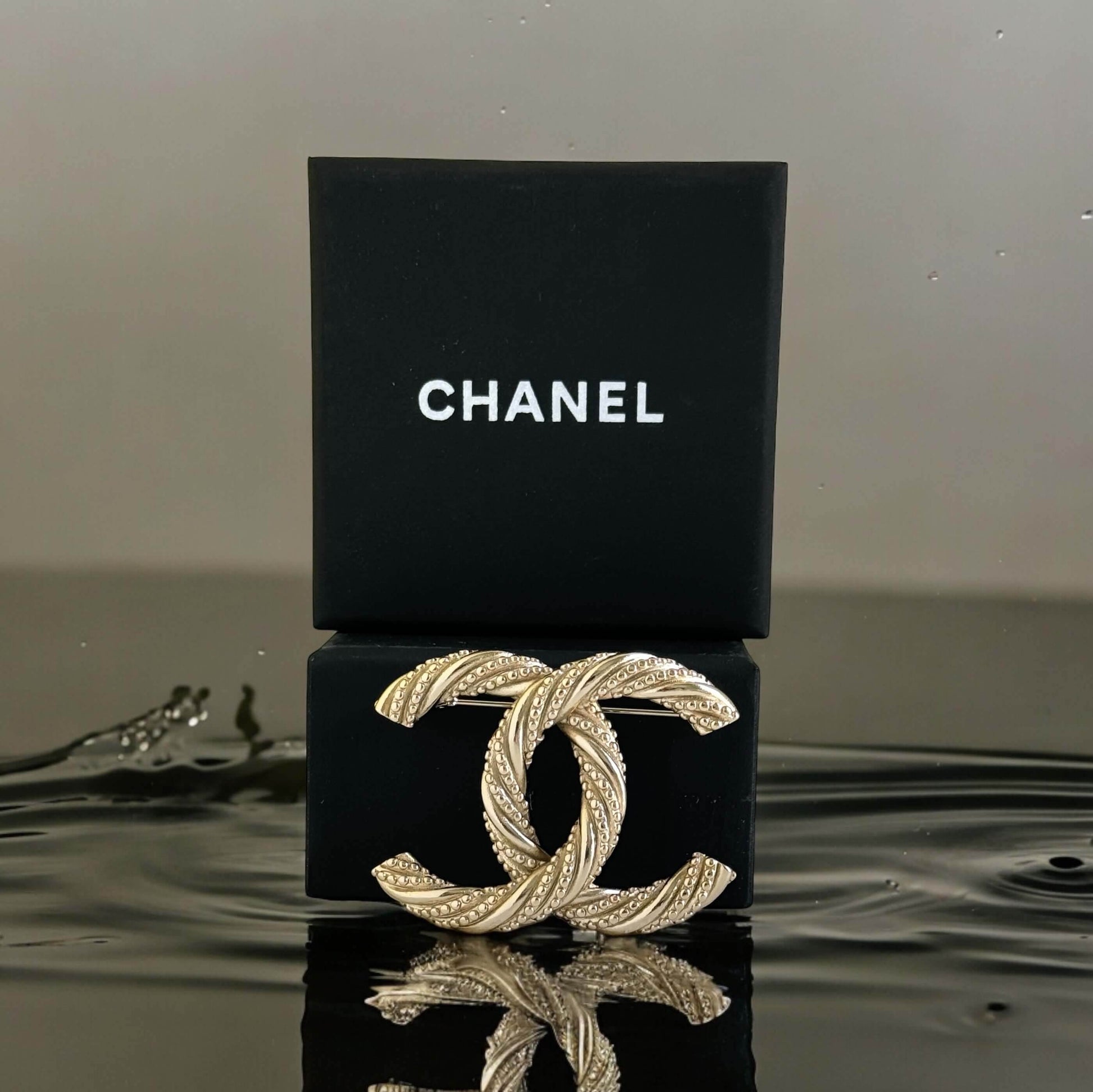 Authentic Chanel Gold Textured Twist CC Brooch Pin Pre-Owned - My Mama Found What 