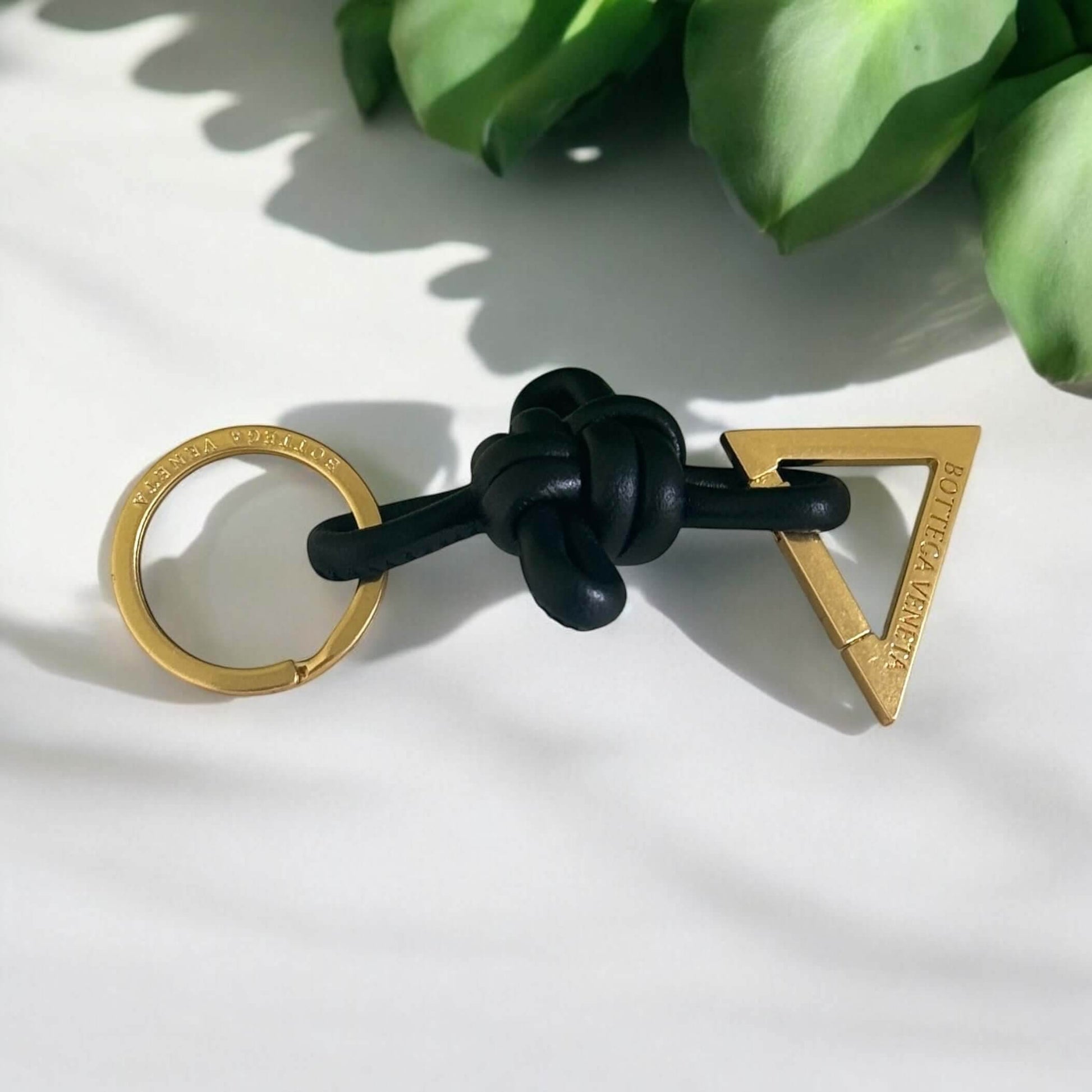 Bottega Veneta Black Leather Knotted Triangle Key Ring Never Used - My Mama Found What 