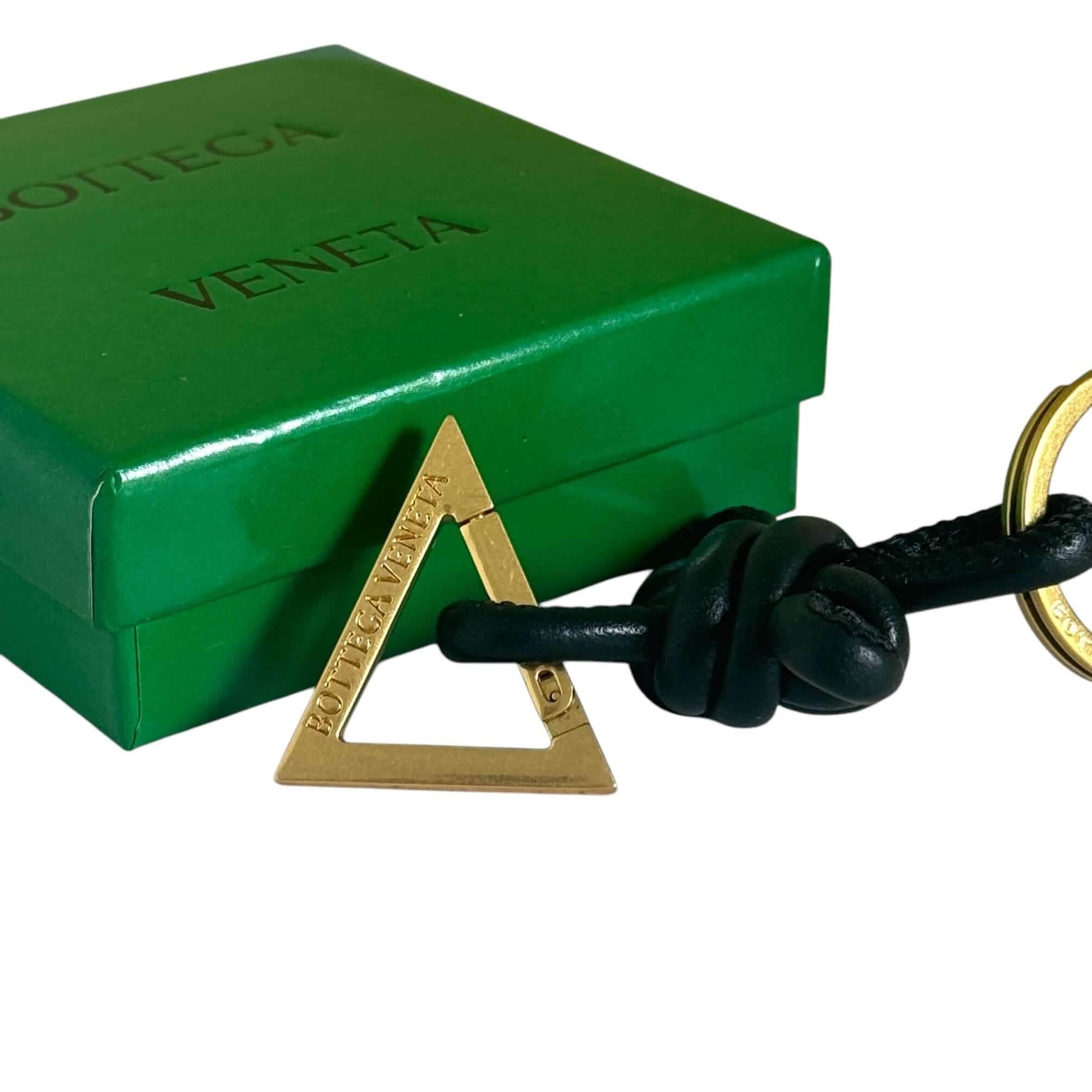Bottega Veneta Black Leather Knotted Triangle Key Ring Never Used - My Mama Found What 