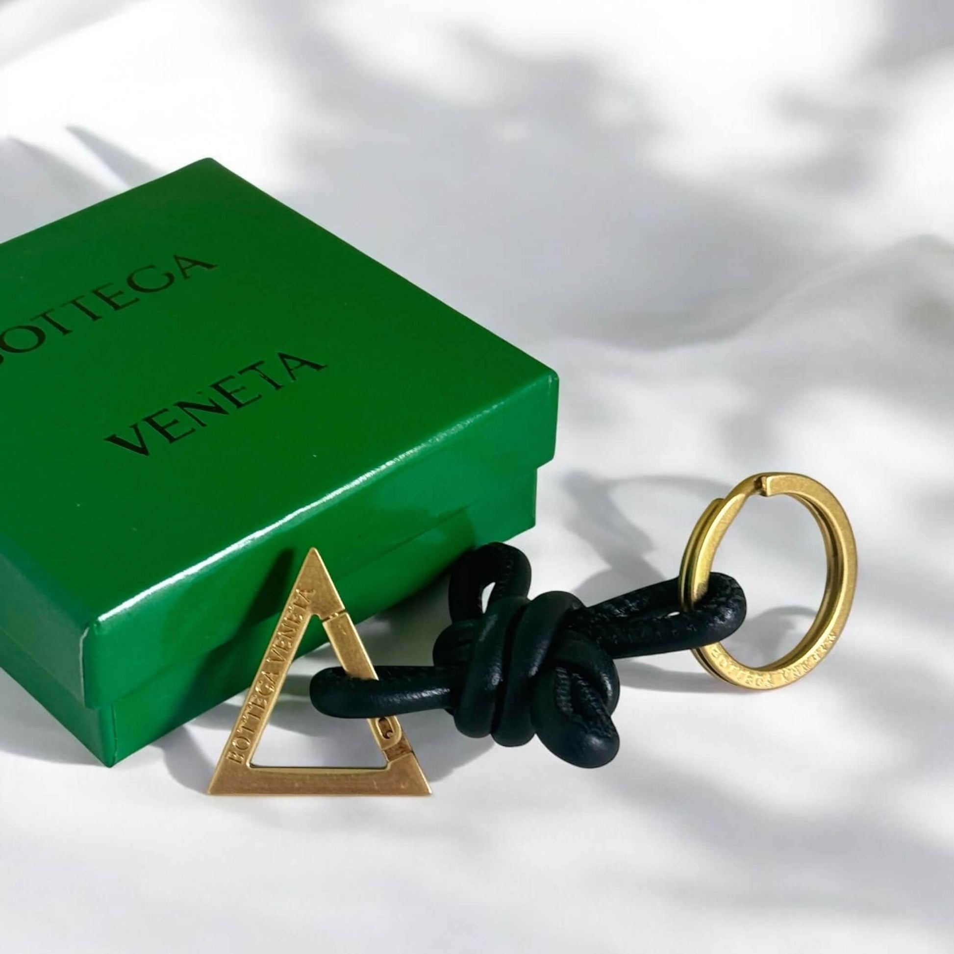 Bottega Veneta Black Leather Knotted Triangle Key Ring Never Used - My Mama Found What 