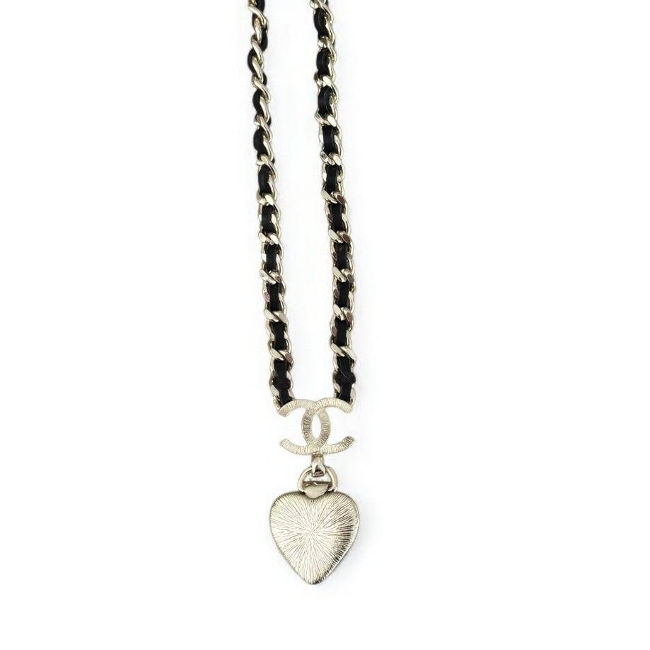 CHANEL CC Gold Black Chain Heart Necklace Pre-owned - My Mama Found What  