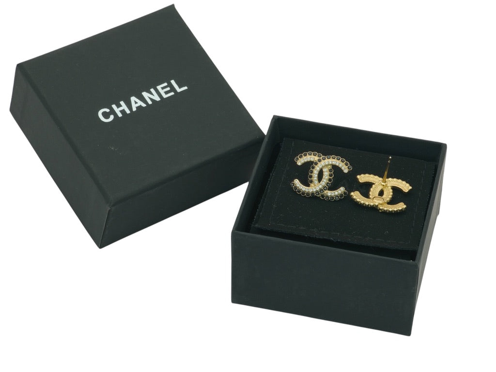 CHANEL CC Gold /strass Black/clear Crystals Pre-Owned Earrings - My Mama Found What  