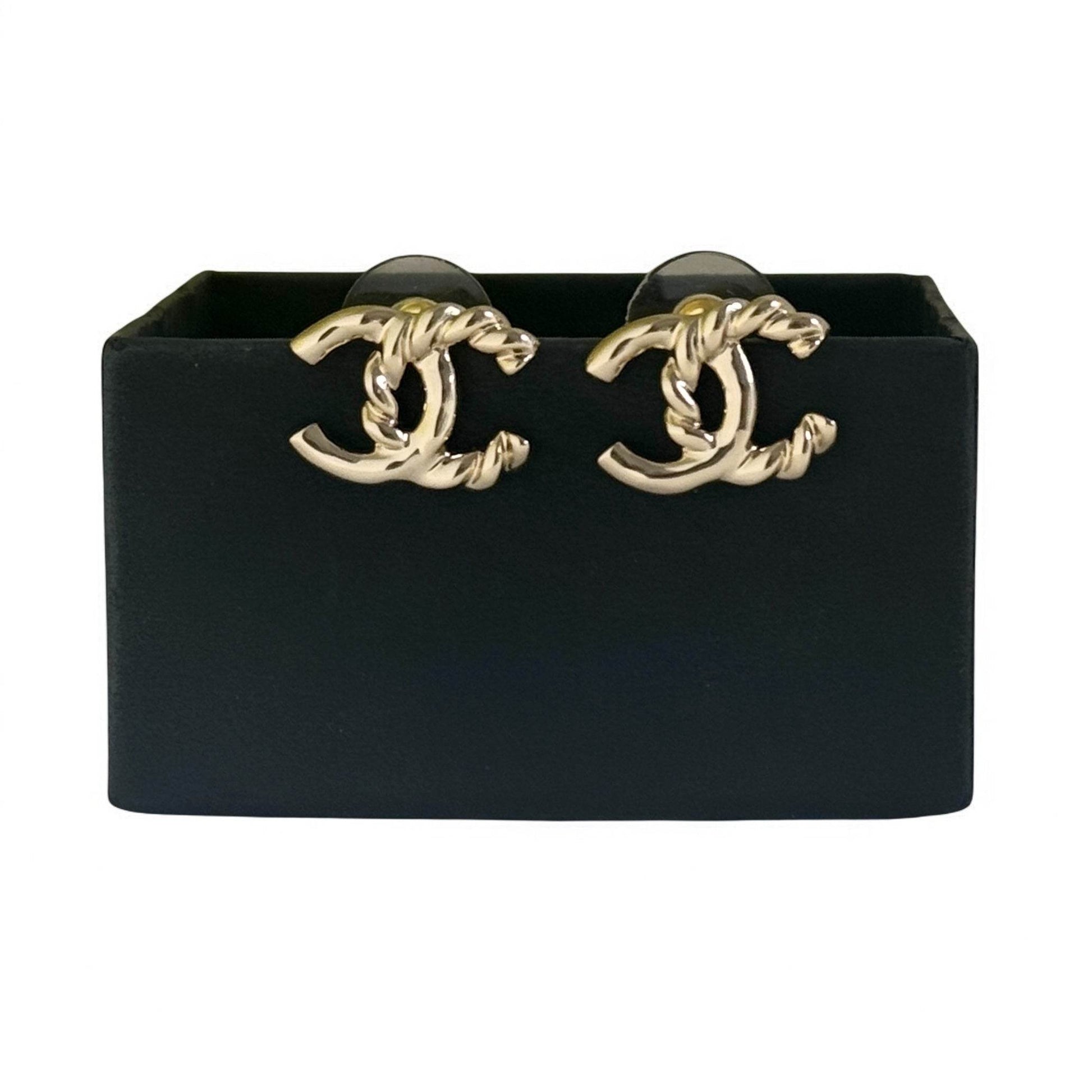 CHANEL Gold CC Pre-Owned Earrings - My Mama Found What 
