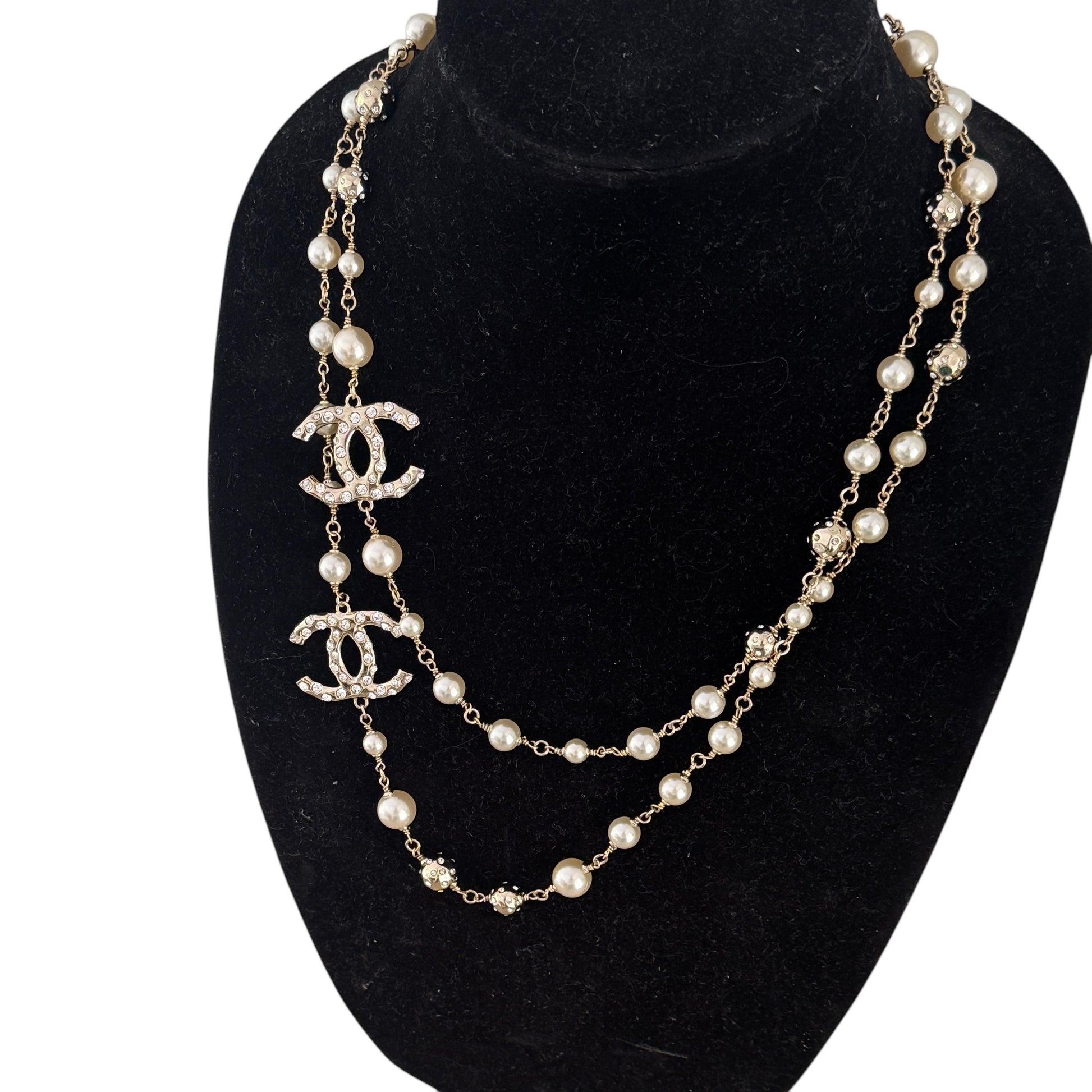 CHANEL Gold CC with Crystals Pre-Owned Necklace - My Mama Found What  