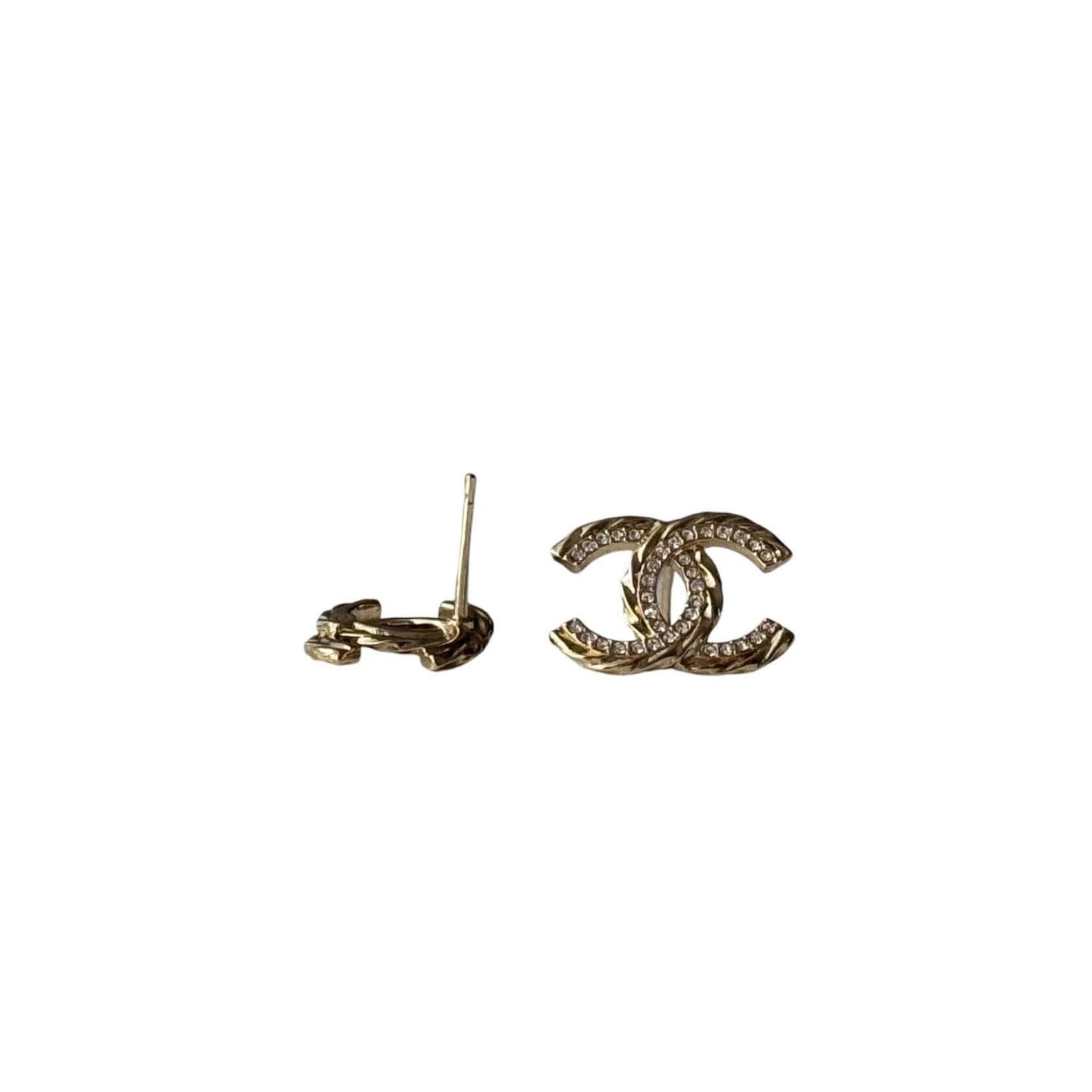 CHANEL Gold CC with crystal accents and texture Pre-Owned Earrings - My Mama Found What  My Mama Found What 