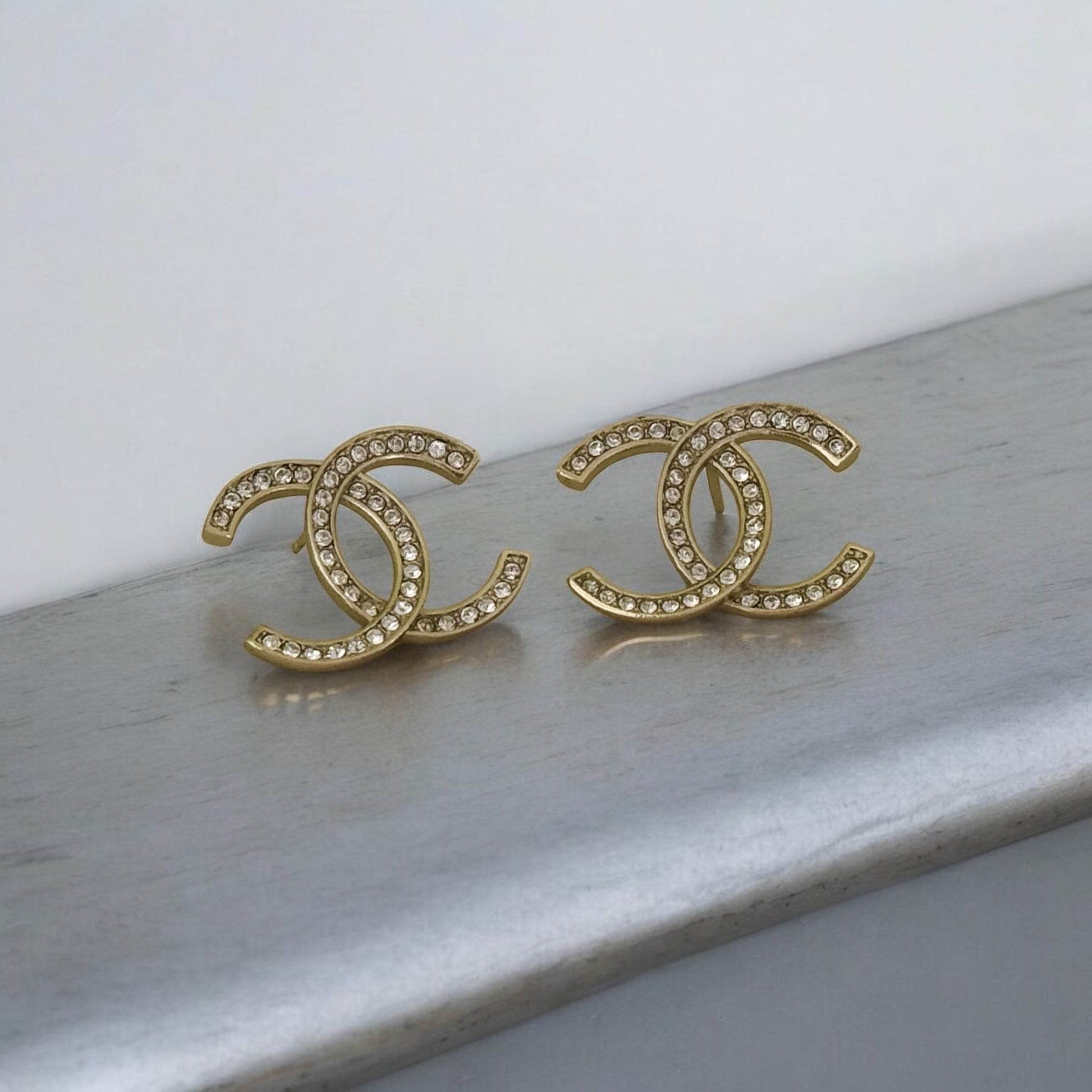 CHANEL Gold CC with crystals Pre-Owned Earrings 21 Minimalist - My Mama Found What 