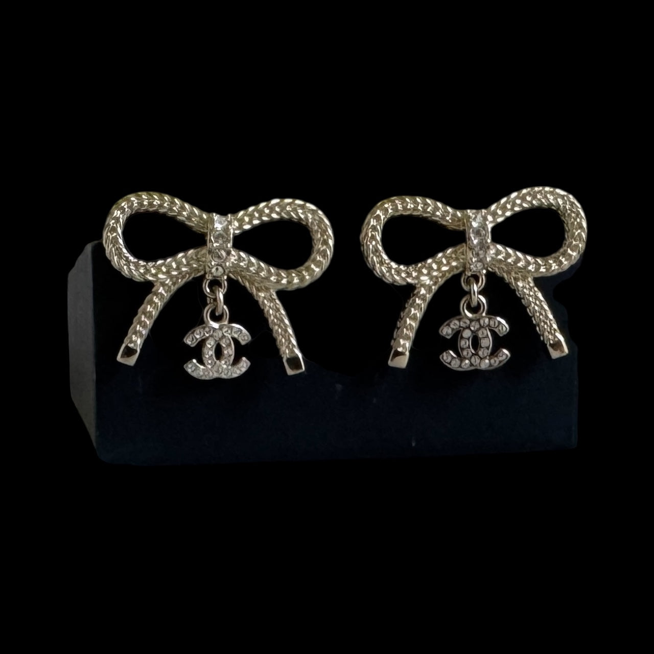 CHANEL Star Gold Crystal Chain Dangle Authentic Pre-Owned Earrings - My Mama Found What   My Mama Found What 