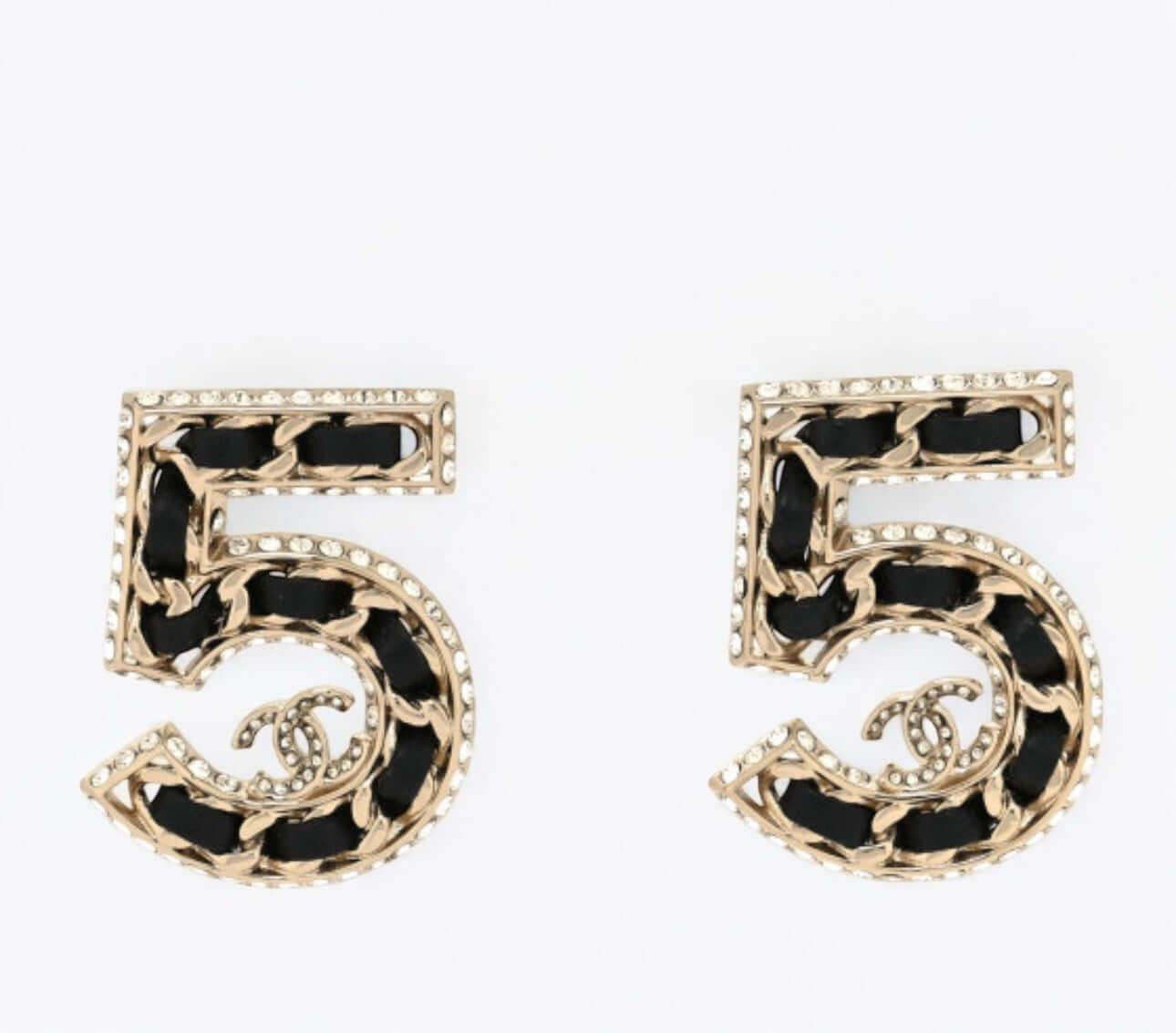 Chanel 5 Gold/Blk Pre-Owned B 23 P - My Mama Found What 