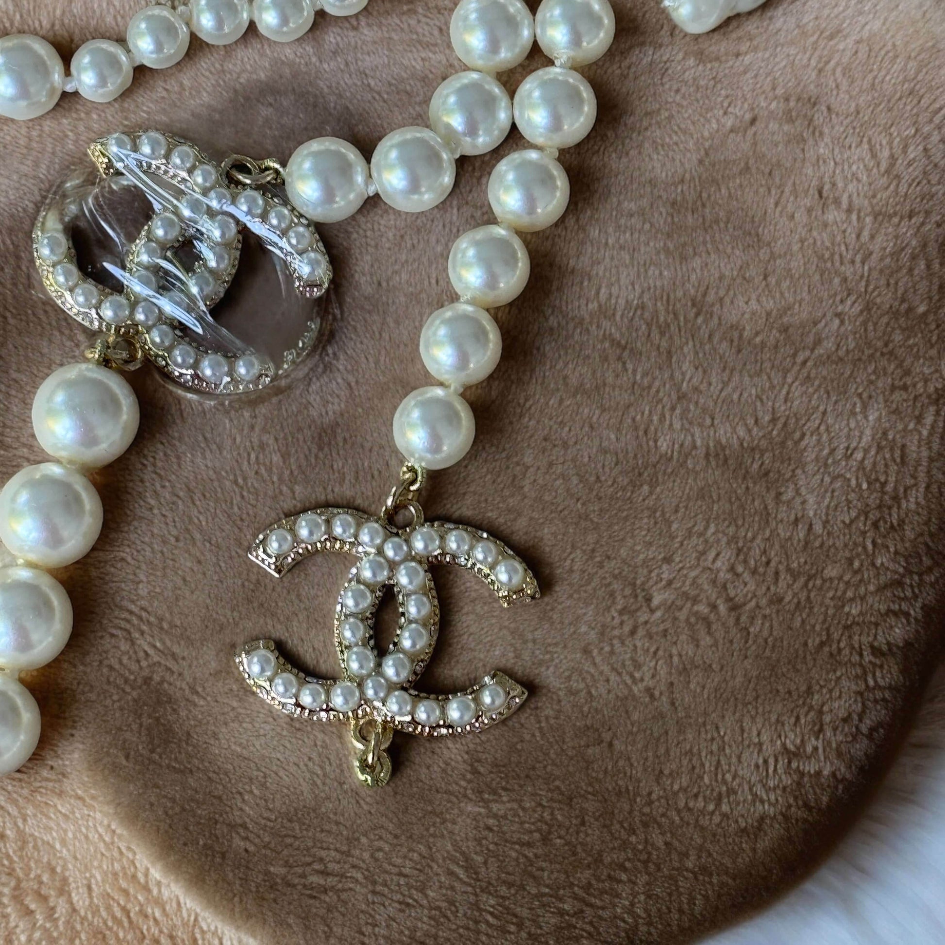 Chanel CC Knotted Pearl Long Sweater Necklace - My Mama Found What 