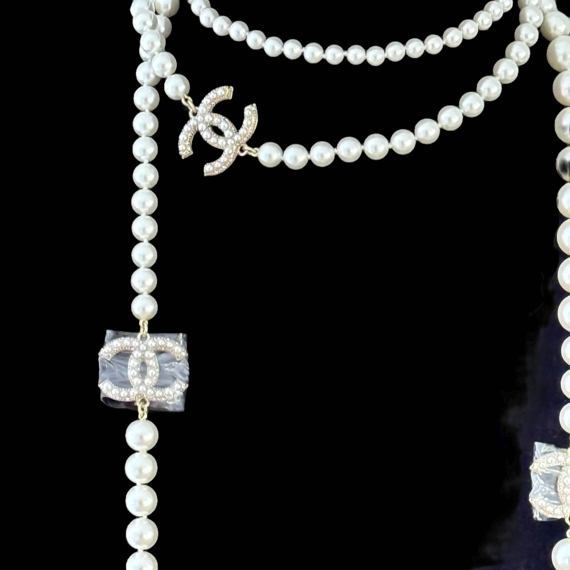 Chanel CC Knotted Pearl Long Sweater Necklace - My Mama Found What 