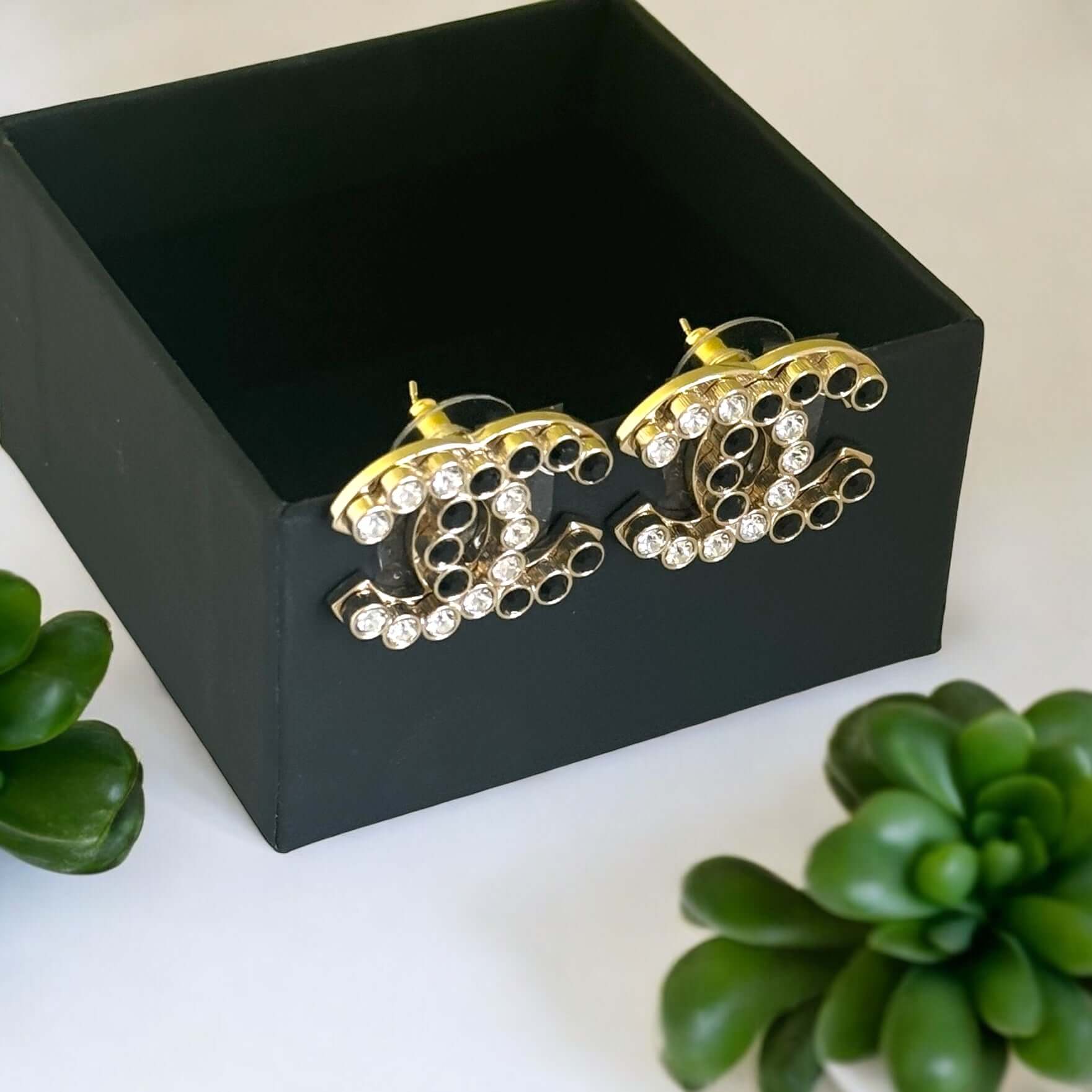 Chanel Gold CC B/W Crystal Earrings Pre-Owned - My Mama Found What  