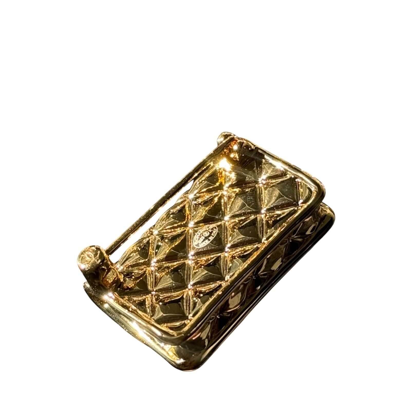 Chanel Gold CC Bag Brooch Pre-Owned - My Mama Found What 