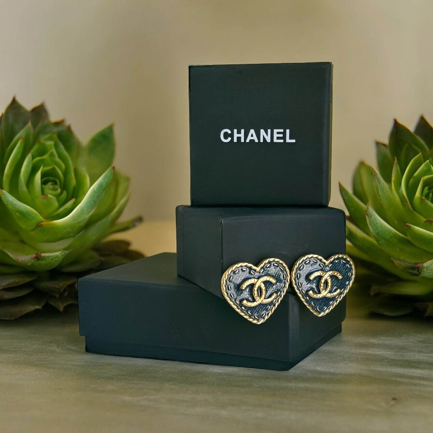 Chanel Gold CC Heart Denim style clip on Pre-Owned - My Mama Found What  My Mama Found What 