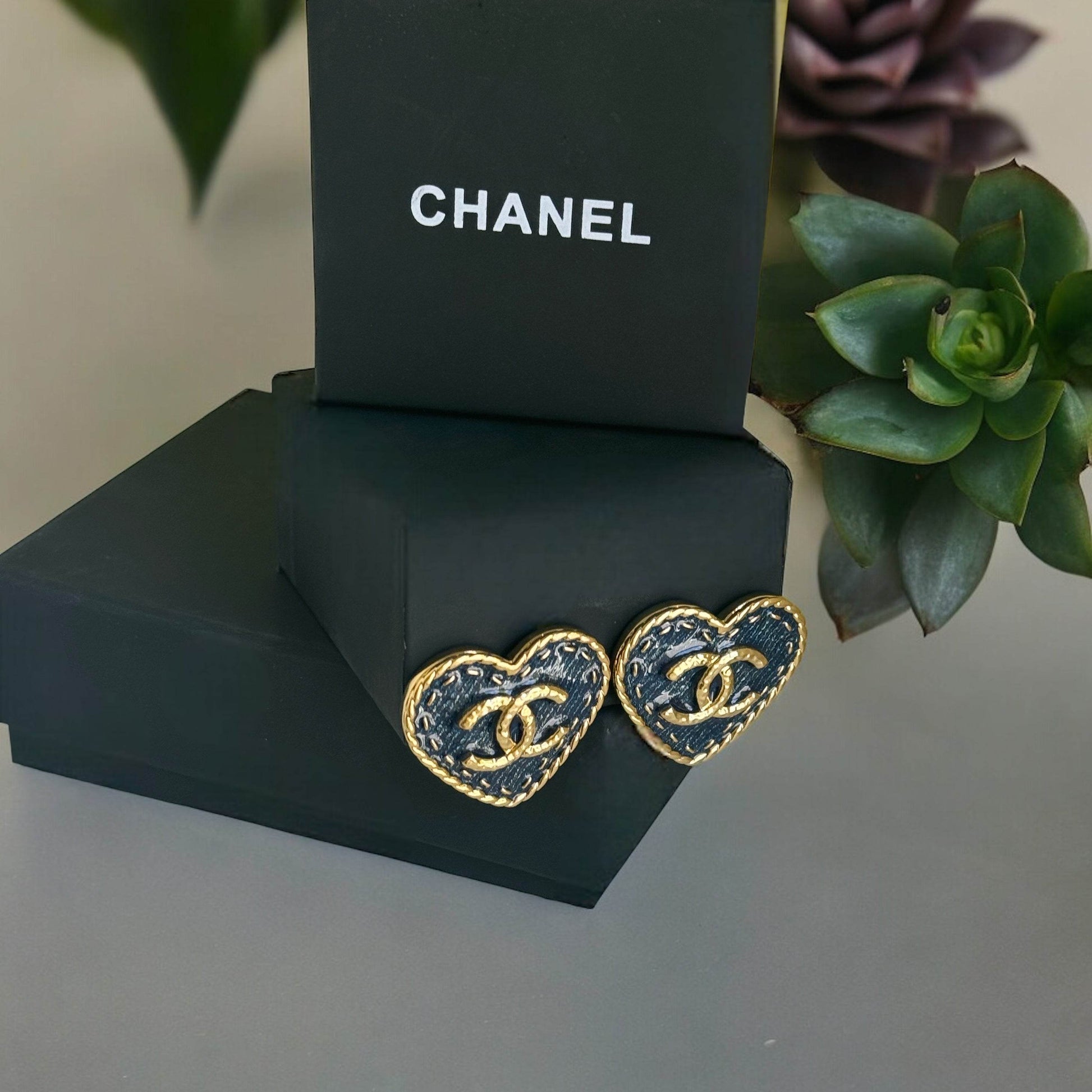 Chanel Gold CC Heart Denim style clip on Pre-Owned - My Mama Found What 