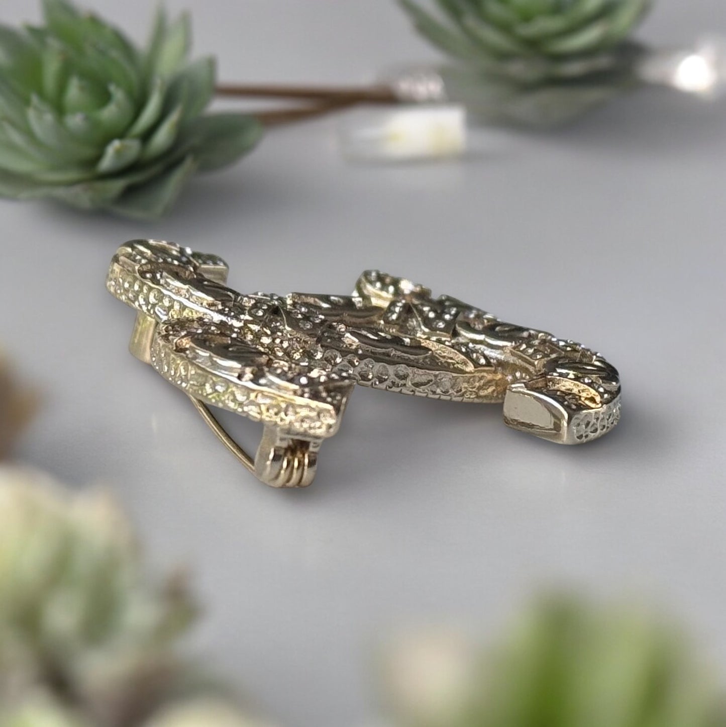 Chanel Gold Plated Textured Double C Brooch PinGorgeous , Ageless , Timeless , Extra Comes with the Chanel Box & Bag Add some whimsy to your outfit with this Chanel Gold Textured Double C Brooch Pin. This playful accessory features a unique textured desig My Mama Found What 
