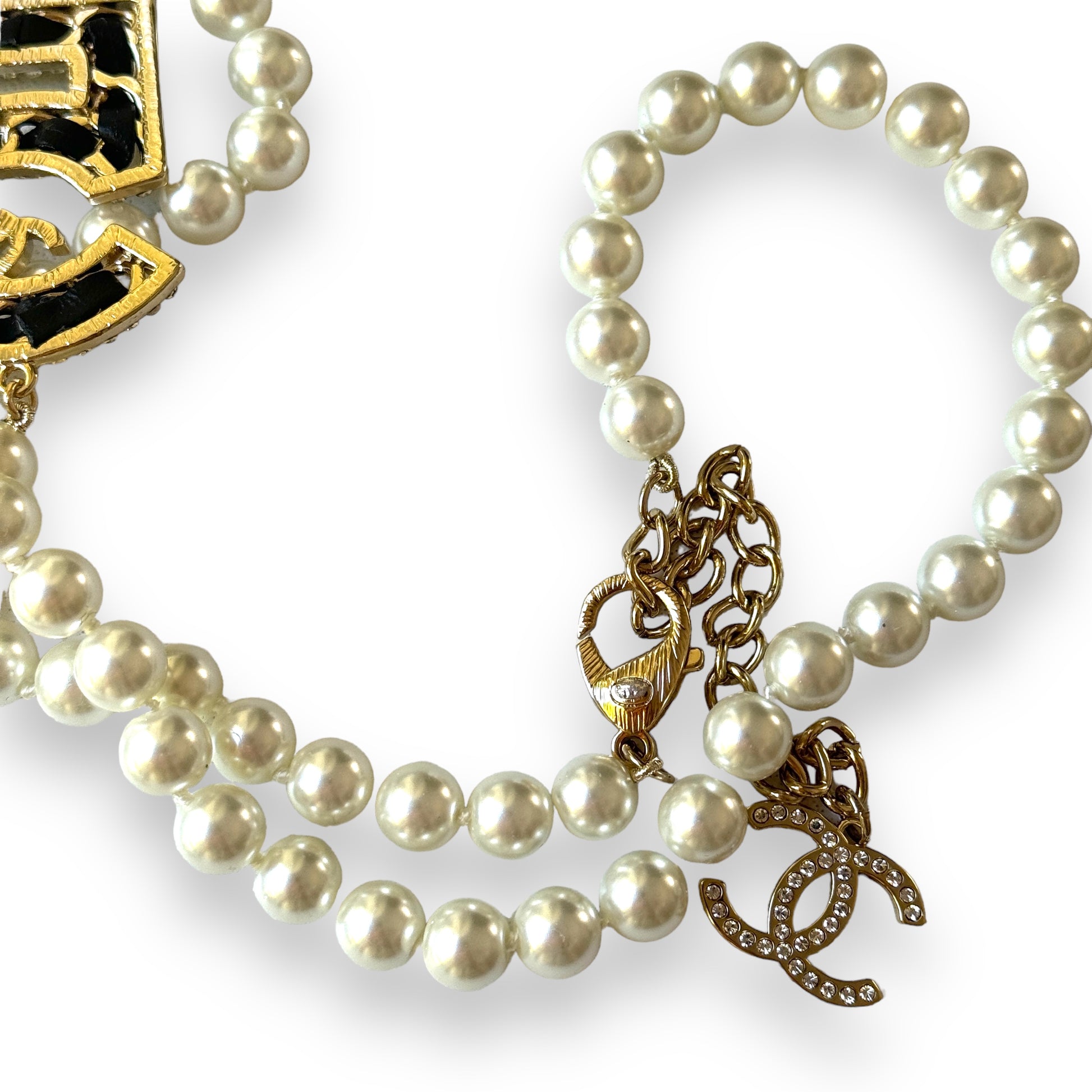 Chanel Knotted Pearl No.5  CC Sweater Necklace - My Mama Found What  