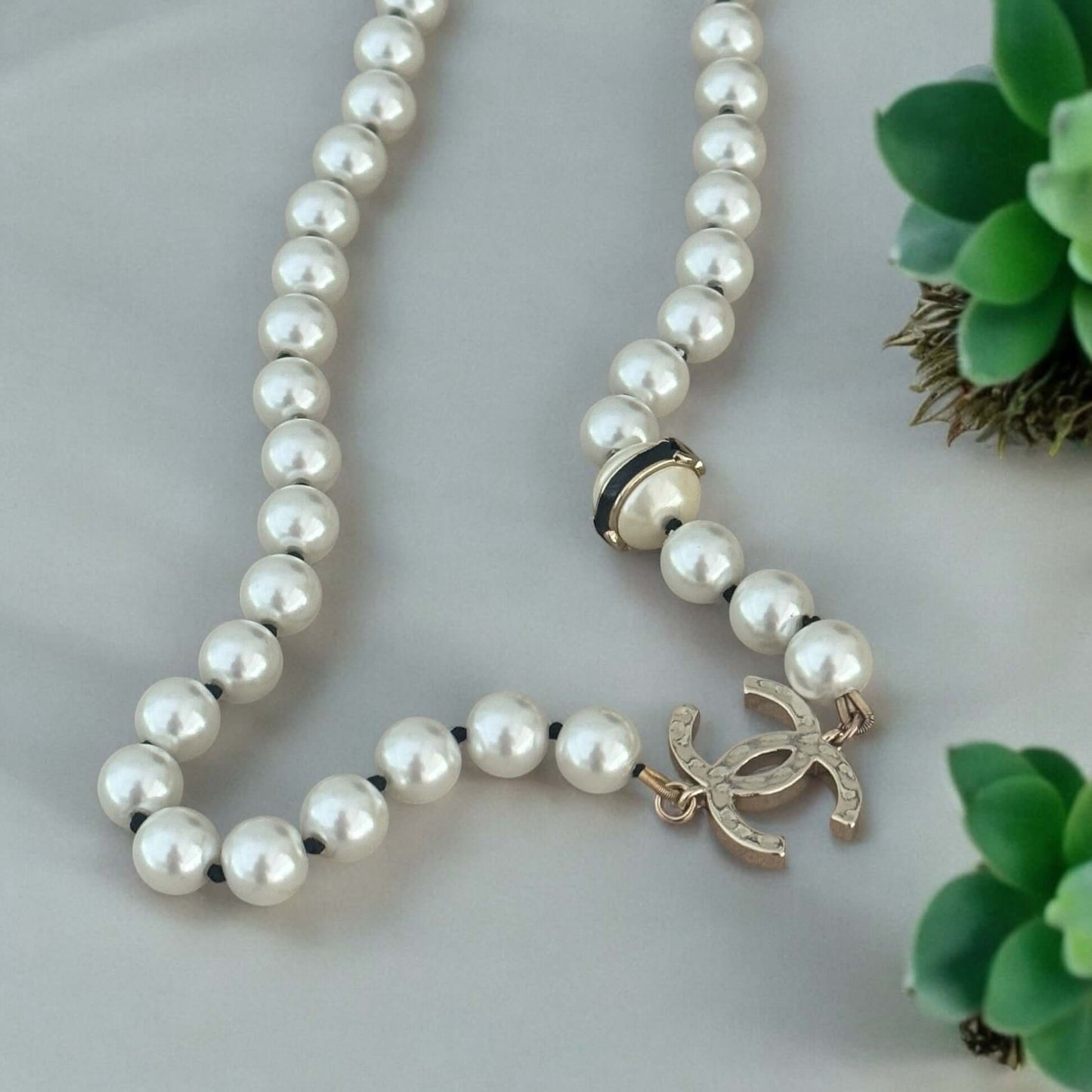 Chanel Pearl Gold CC Pre-Owned Necklace - My Mama Found What   My Mama Found What 