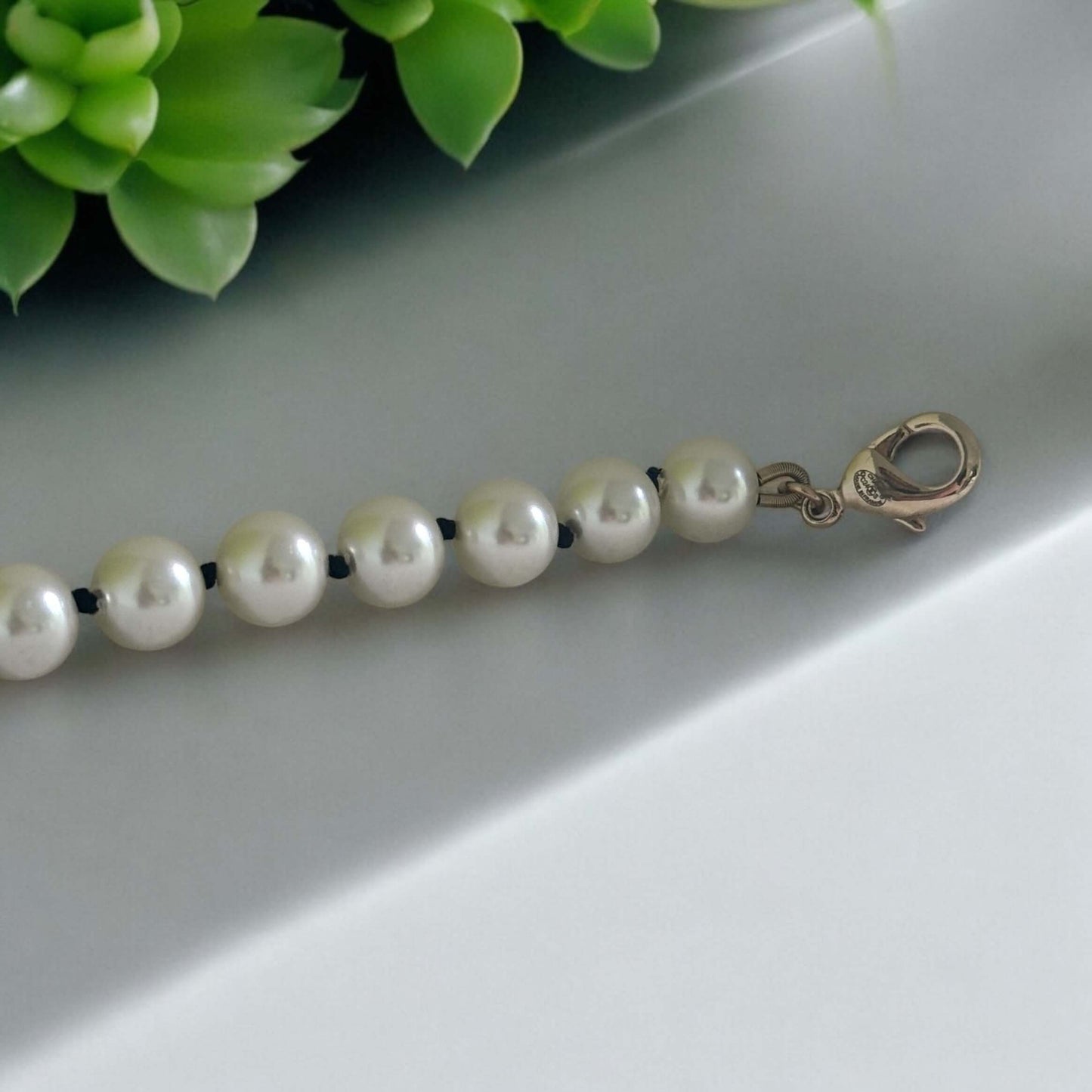 Chanel Pearl Gold CC Pre-Owned Necklace - My Mama Found What   My Mama Found What 