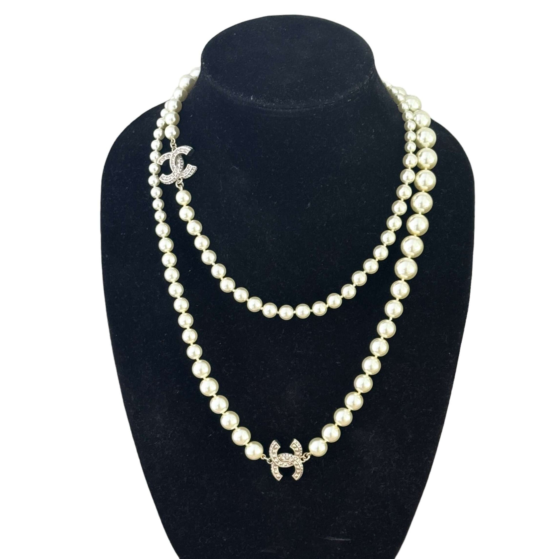 Chanel Pearl Knotted Sweater Necklace with CC - My Mama Found What  