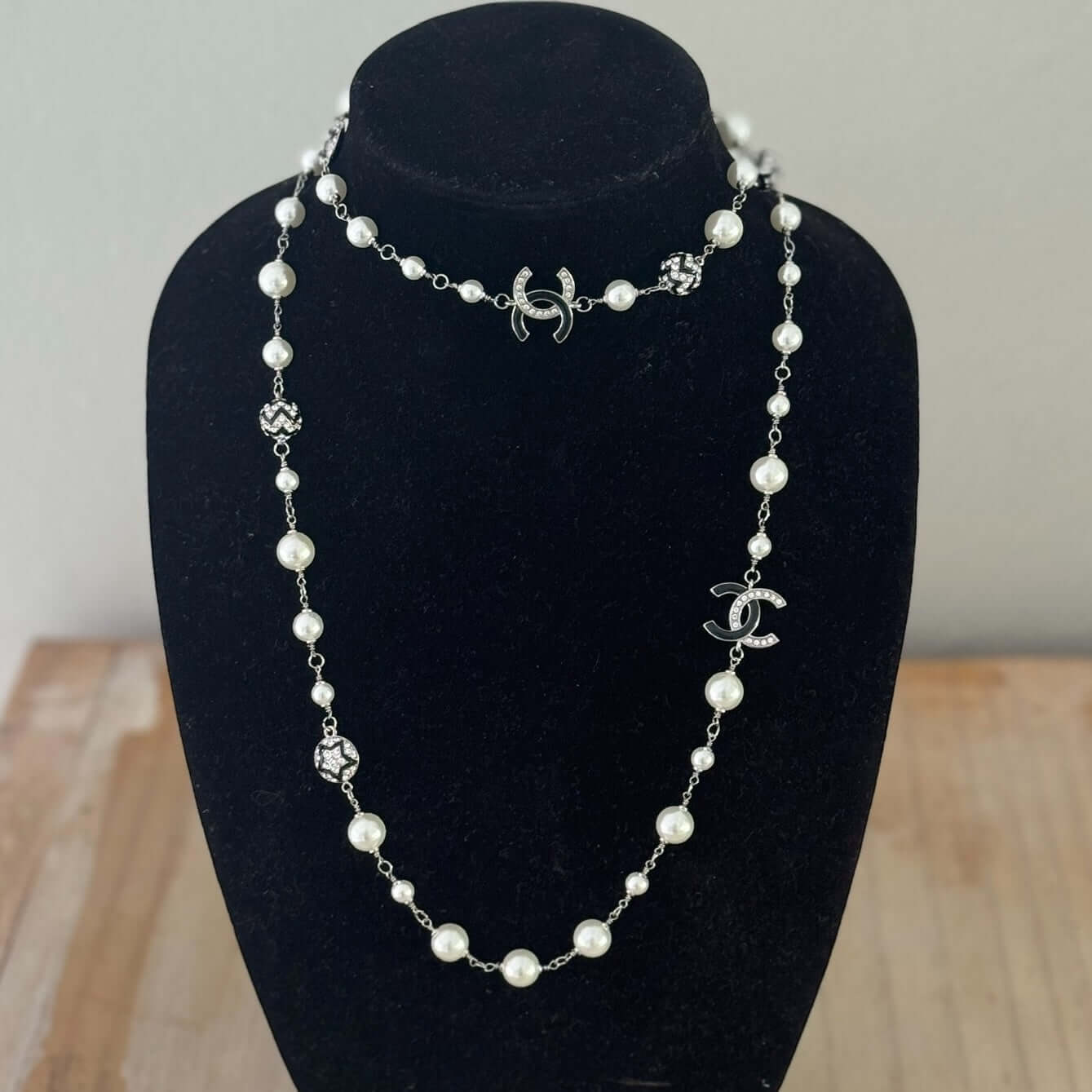 Chanel Silver Black Pearls Chain Link Sweater Necklace - My Mama Found What   My Mama Found What 