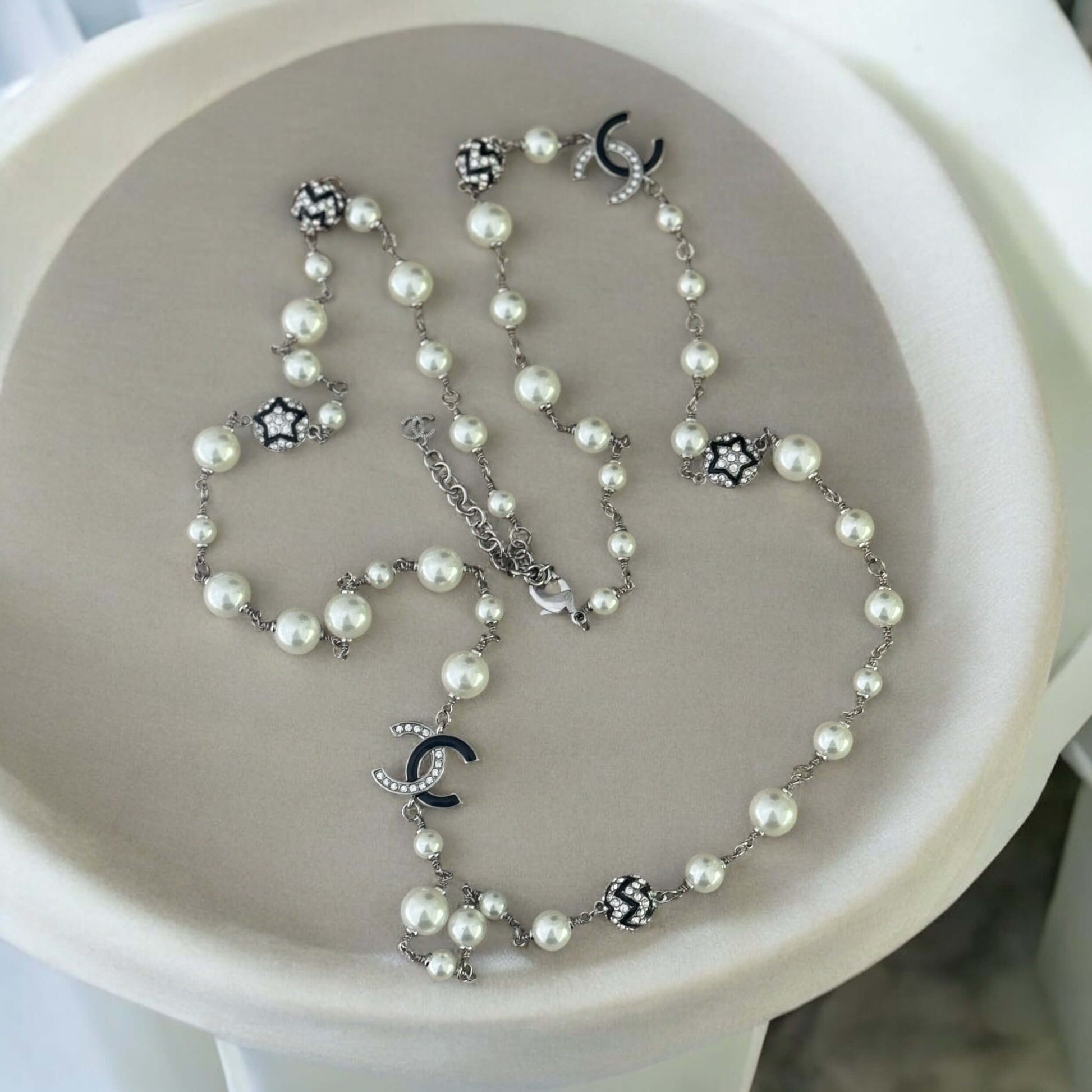 Chanel Silver Black Pearls Chain Link Sweater Necklace - My Mama Found What  