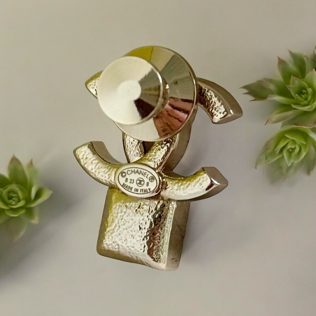 Chanel Strass Lighter Gold Set of 3 Crystal Encrusted Double C Cut Out Brooch PinsEmbrace daring style with this set of 3 Chanel brooch pins. Each one is uniquely designed, with crystal encrusted C-cutouts in a striking gold tone. Add these to any outfit My Mama Found What 