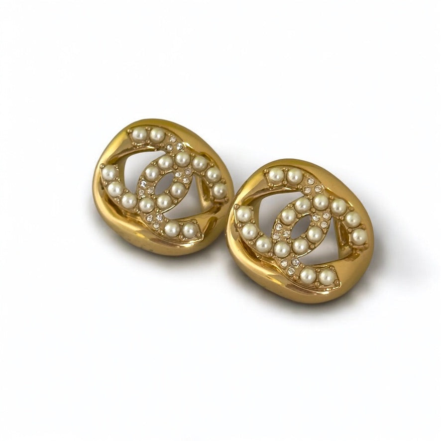 Pre-Owned Chanel CC Bright Gold Chunky w/ Pearls & Crystal Accents - My Mama Found What  
