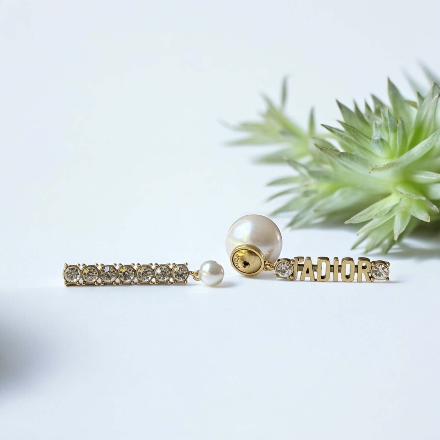 Dior  Gold Pearl Crystal Dangle JADOIR Earrings Pre-Owned - My Mama Found What   My Mama Found What 