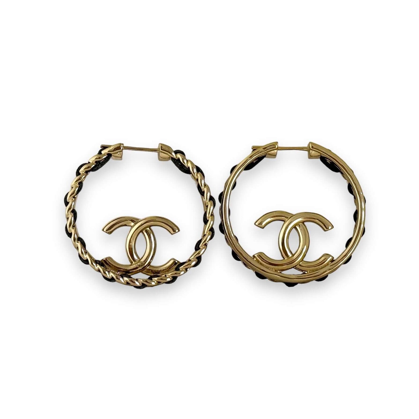 Chanel Gold Black Chain Hoops Pre-Owned